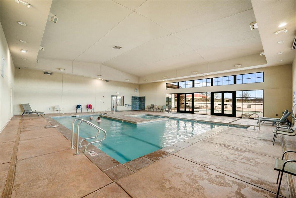 CORAL CANYON - Residential