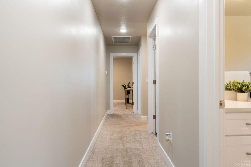 HURRICANE HEIGHTS TOWNHOMES - Residential
