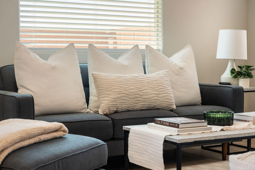 HURRICANE HEIGHTS TOWNHOMES - Residential