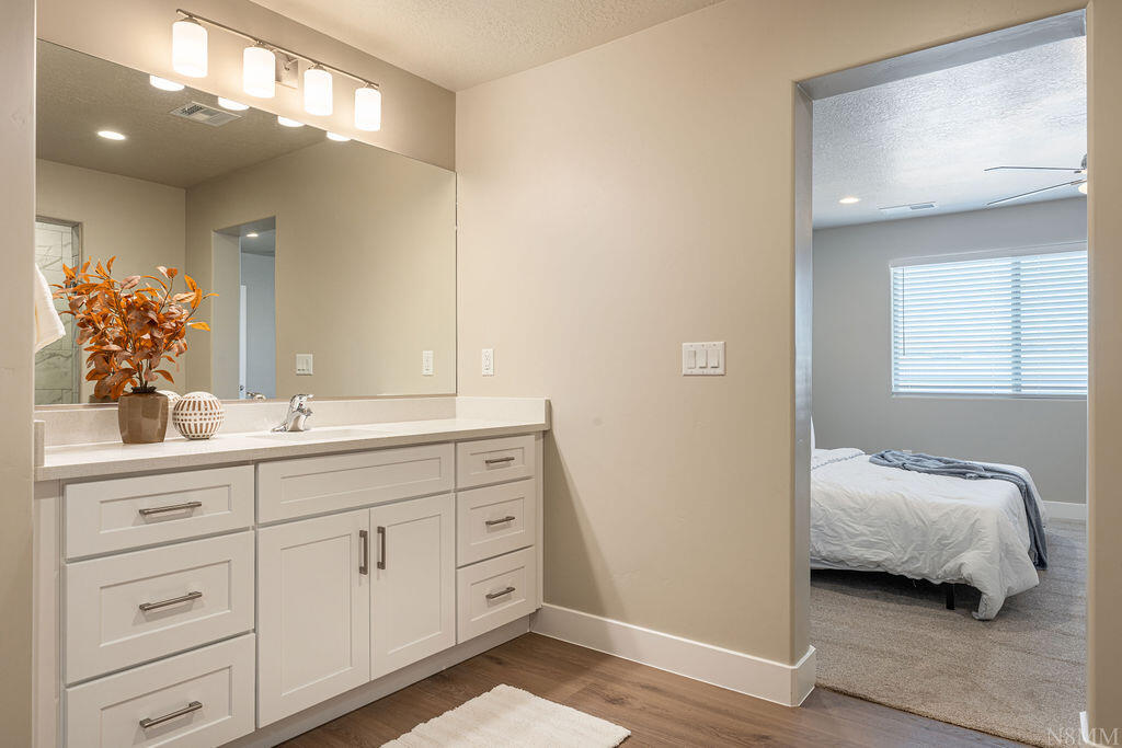 HURRICANE HEIGHTS TOWNHOMES - Residential