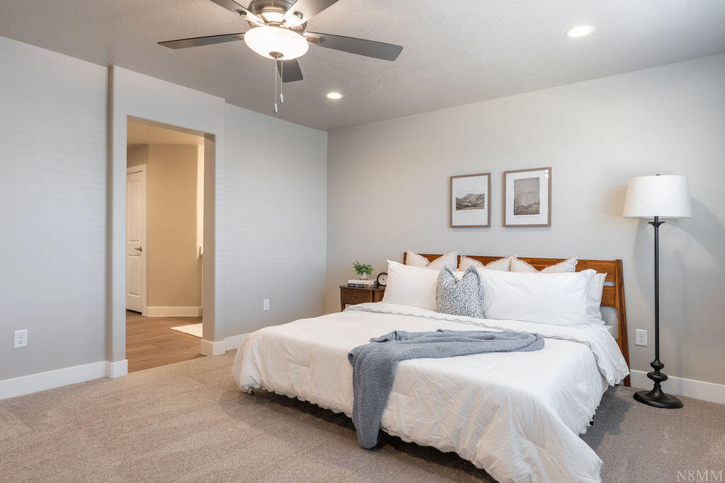 HURRICANE HEIGHTS TOWNHOMES - Residential