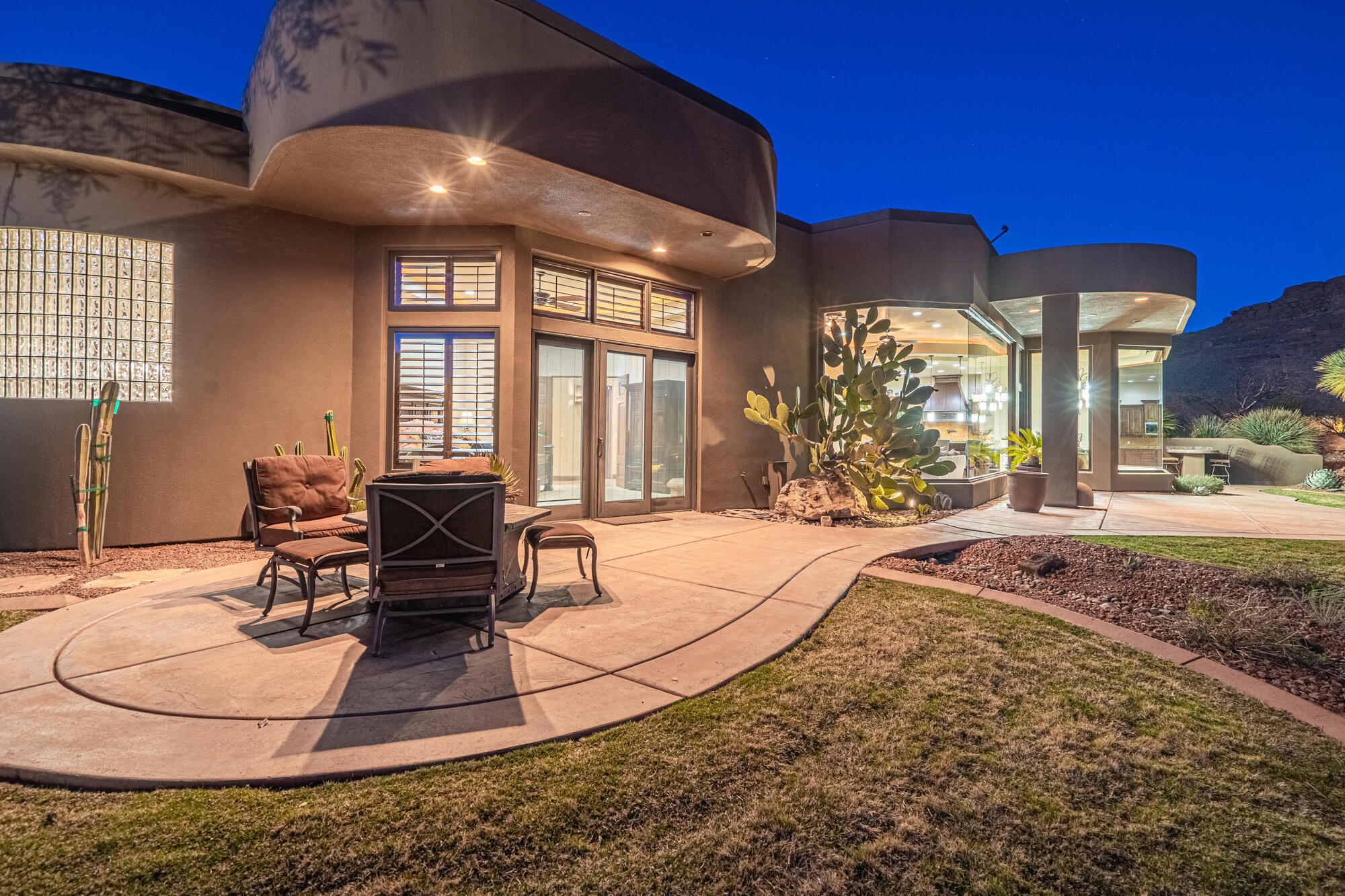 CLIFFS OF SNOW CANYON - Residential