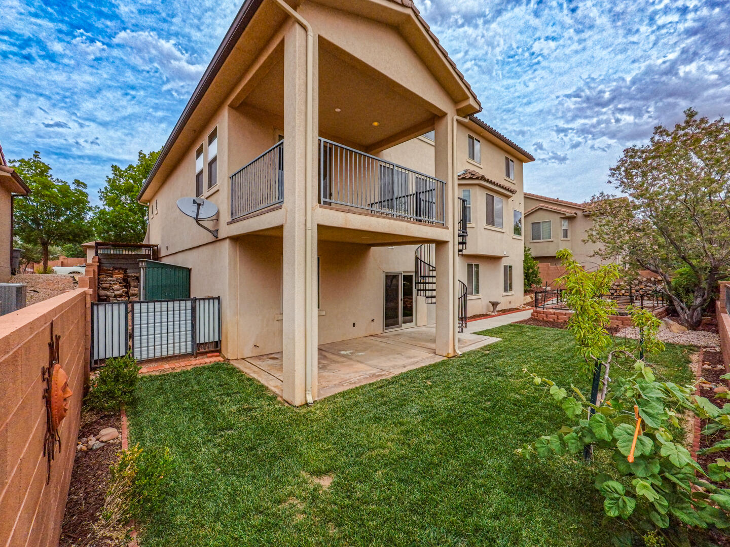 ESTATES AT HIDDEN VALLEY - Residential
