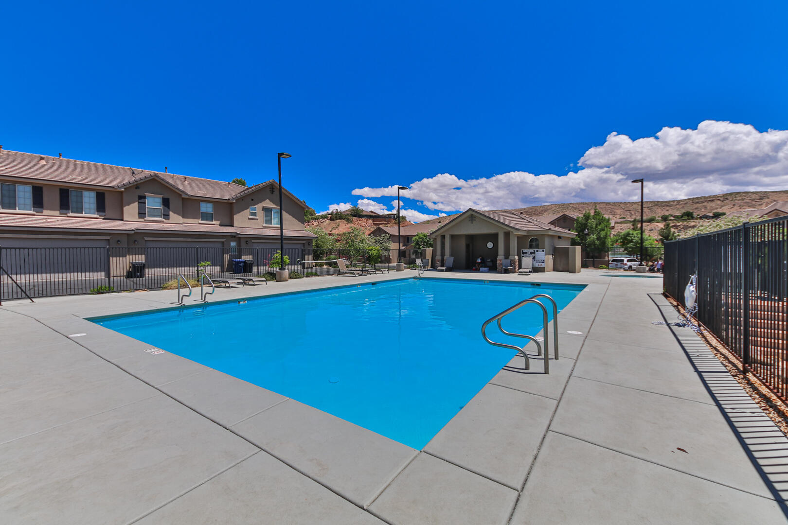 ESTATES AT HIDDEN VALLEY - Residential