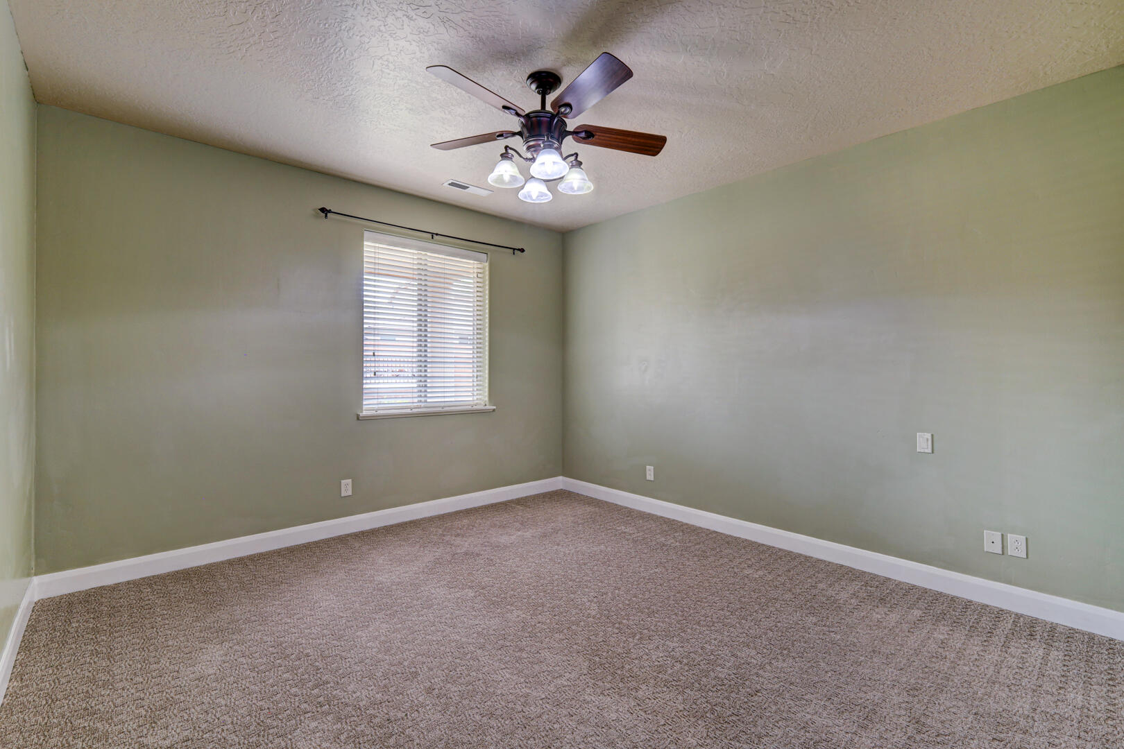 ESTATES AT HIDDEN VALLEY - Residential
