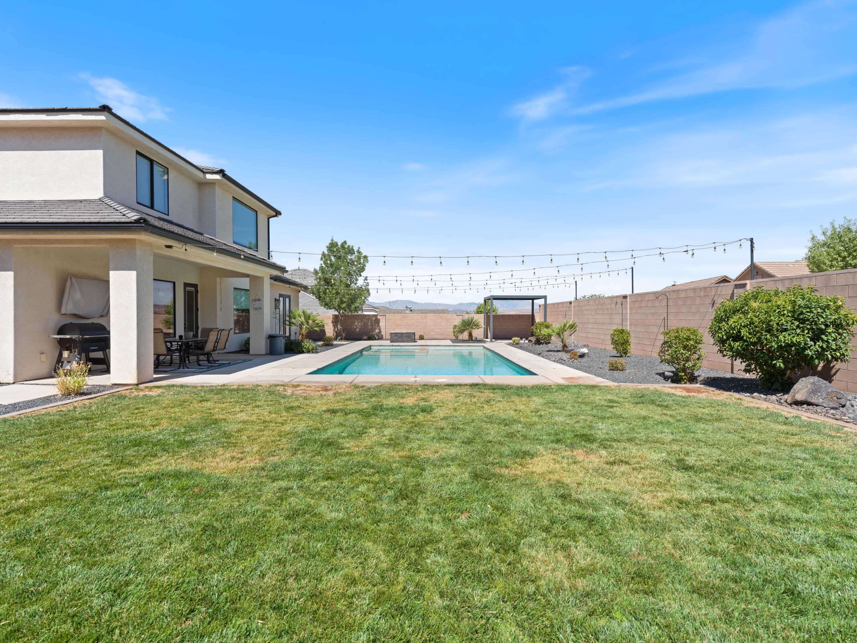 SHOOTING STAR - Residential