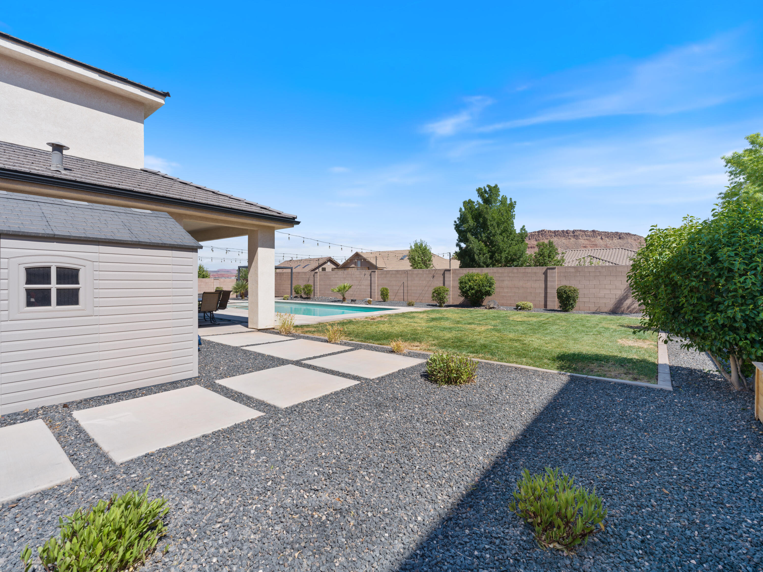 SHOOTING STAR - Residential