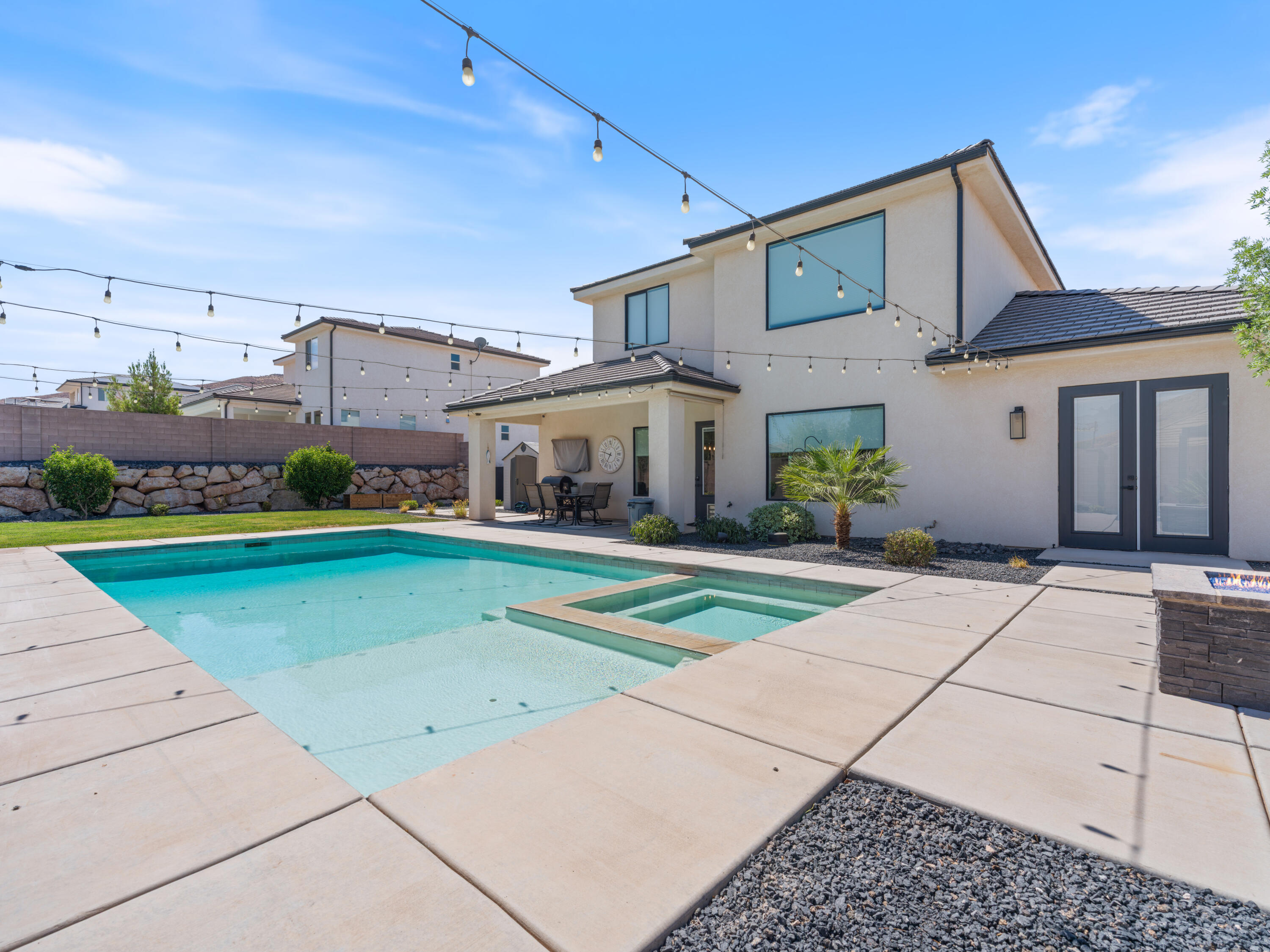 SHOOTING STAR - Residential