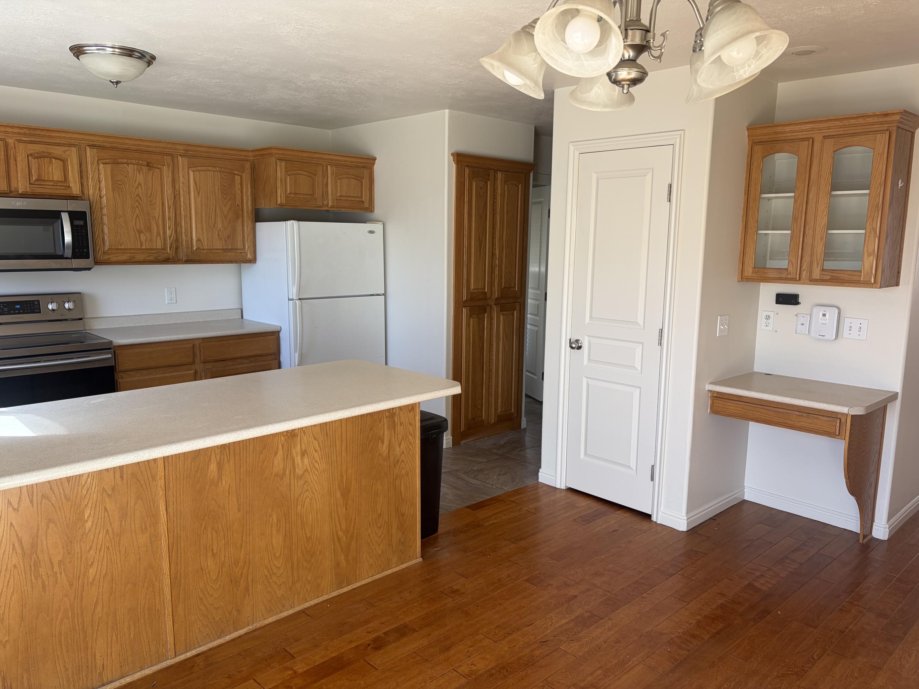 BEDROCK TOWNHOMES - Residential