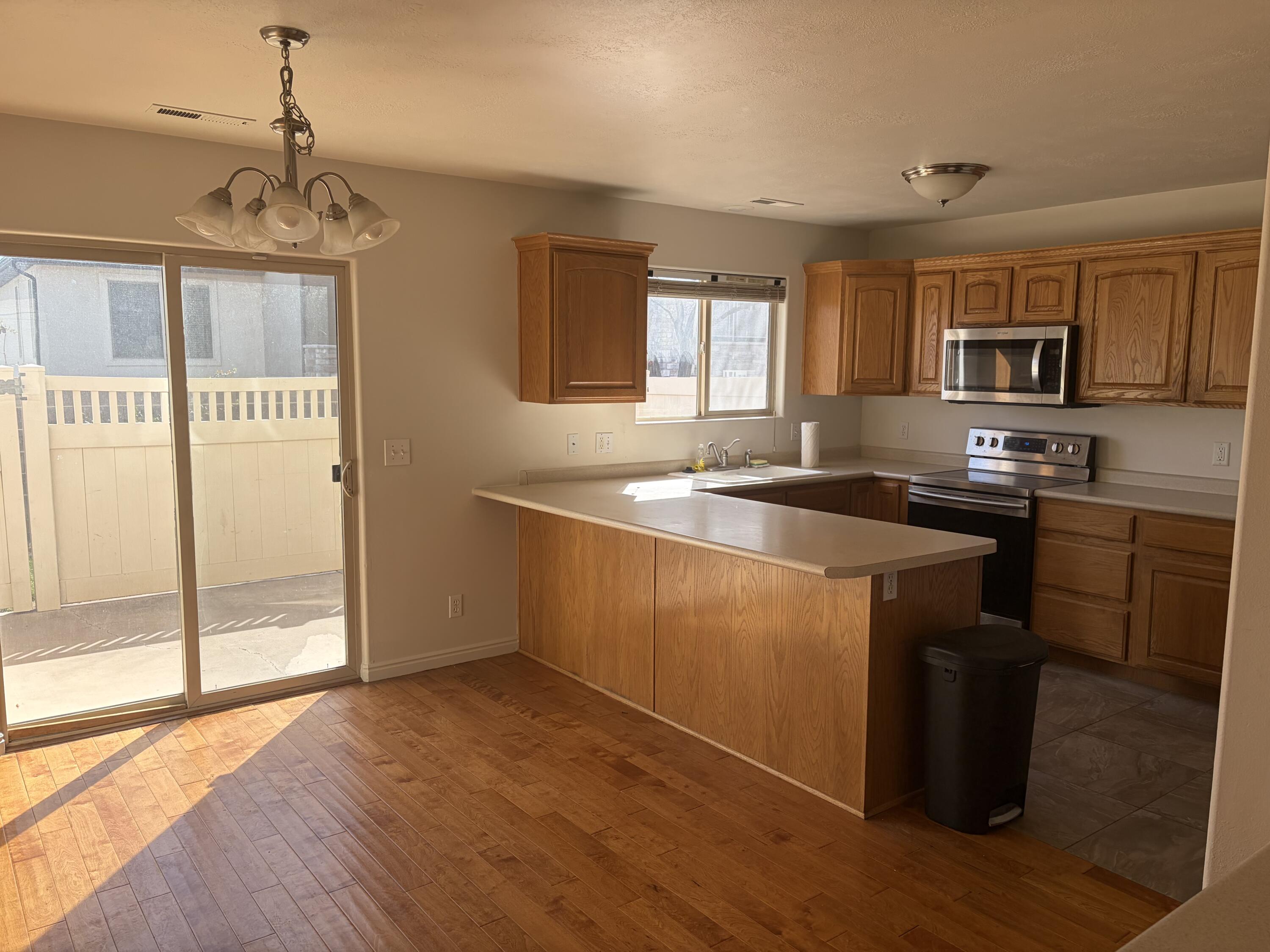 BEDROCK TOWNHOMES - Residential