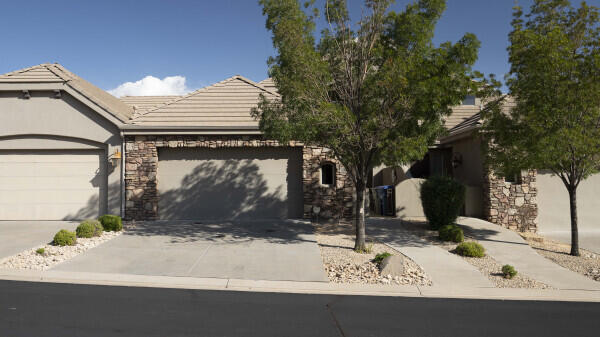 CORAL RIDGE TOWNHOMES - Residential