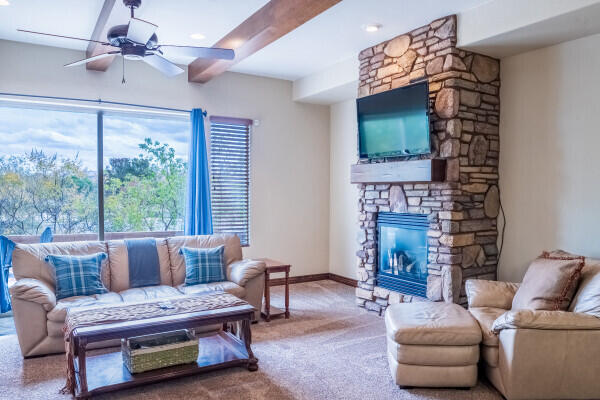 CORAL RIDGE TOWNHOMES - Residential