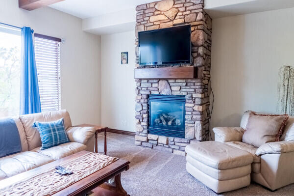 CORAL RIDGE TOWNHOMES - Residential