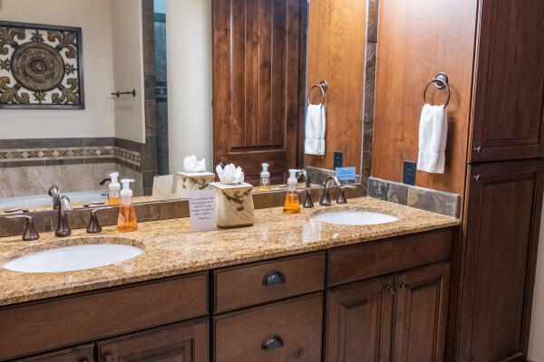 CORAL RIDGE TOWNHOMES - Residential