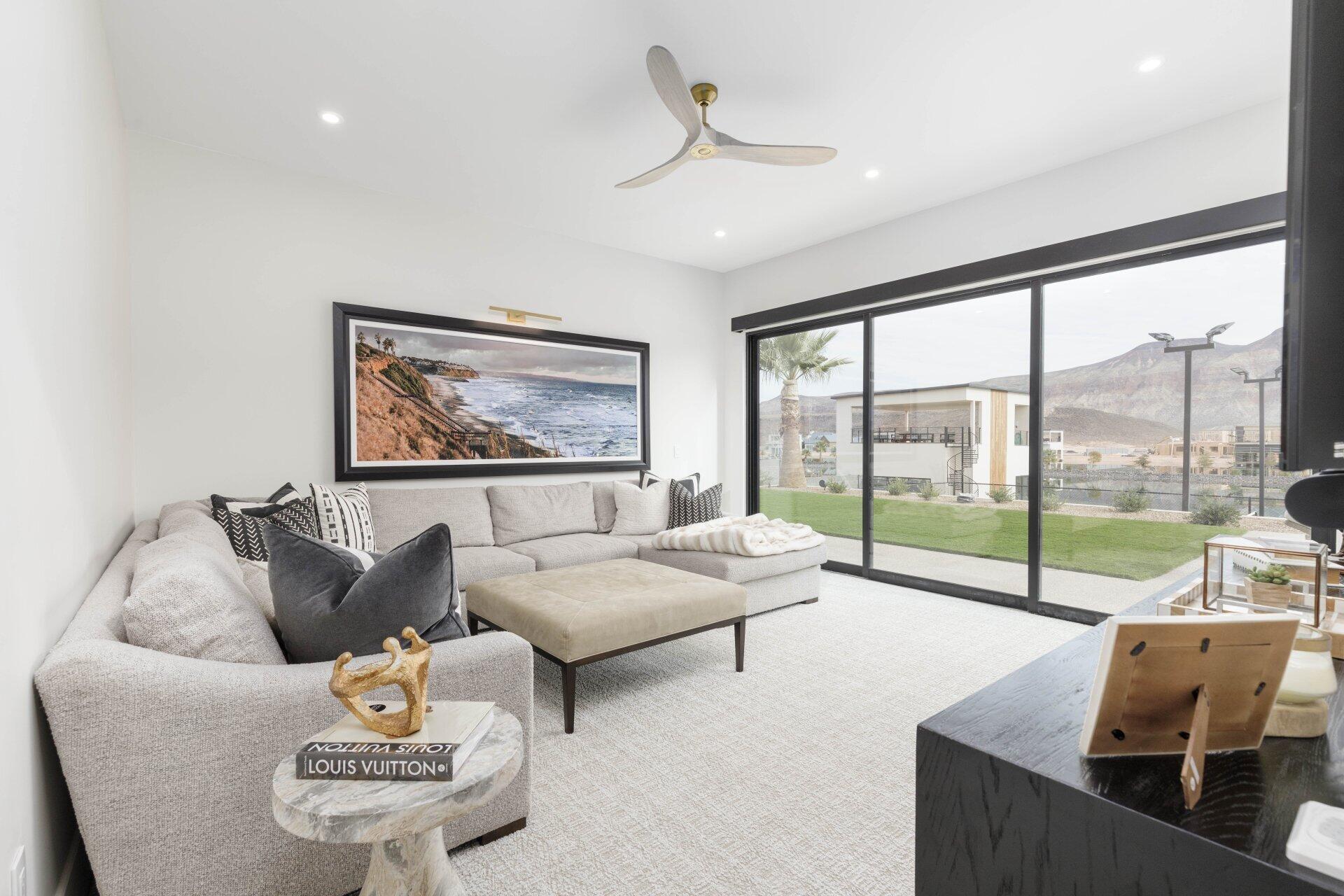 SOUTHERN SHORES - Residential