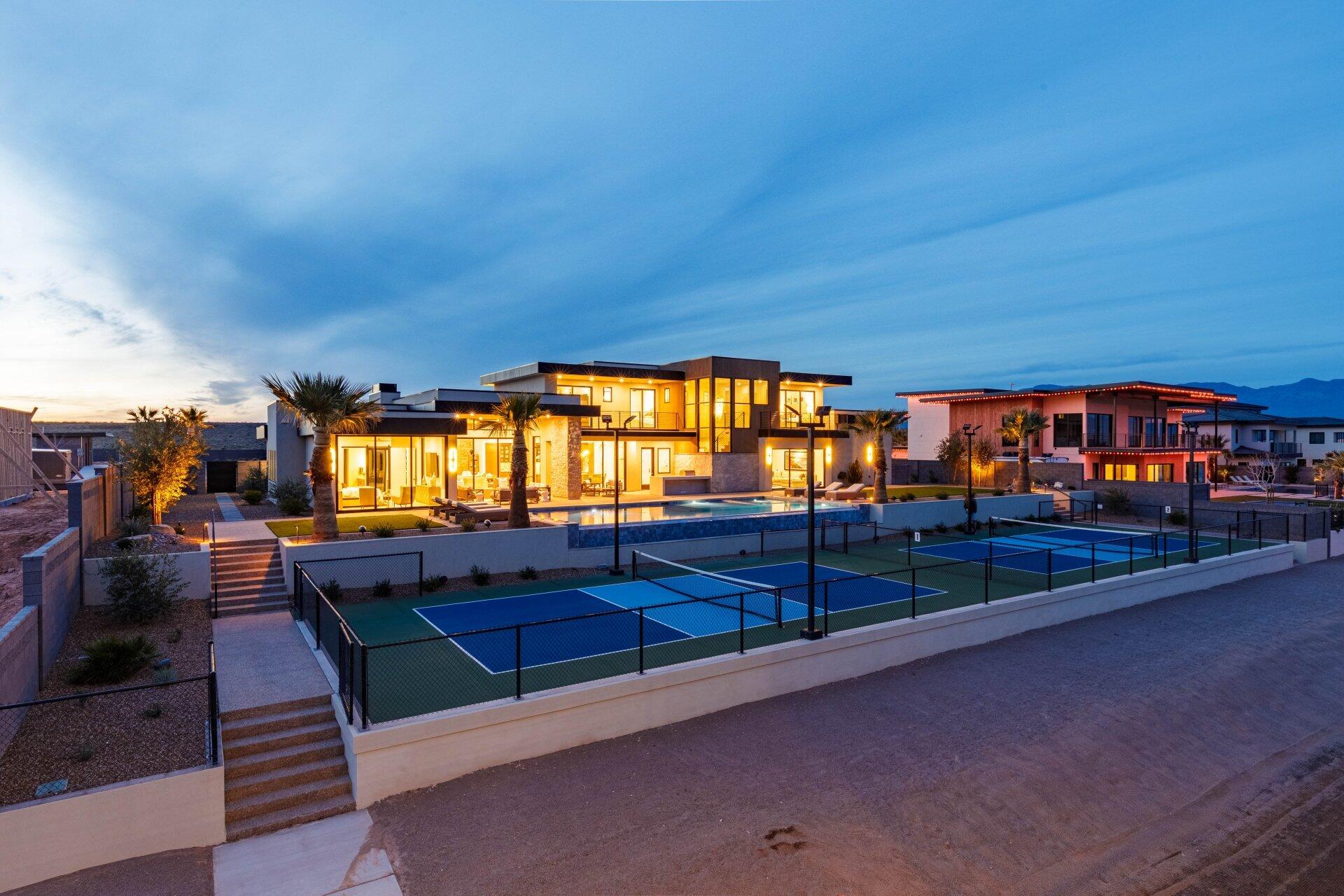SOUTHERN SHORES - Residential
