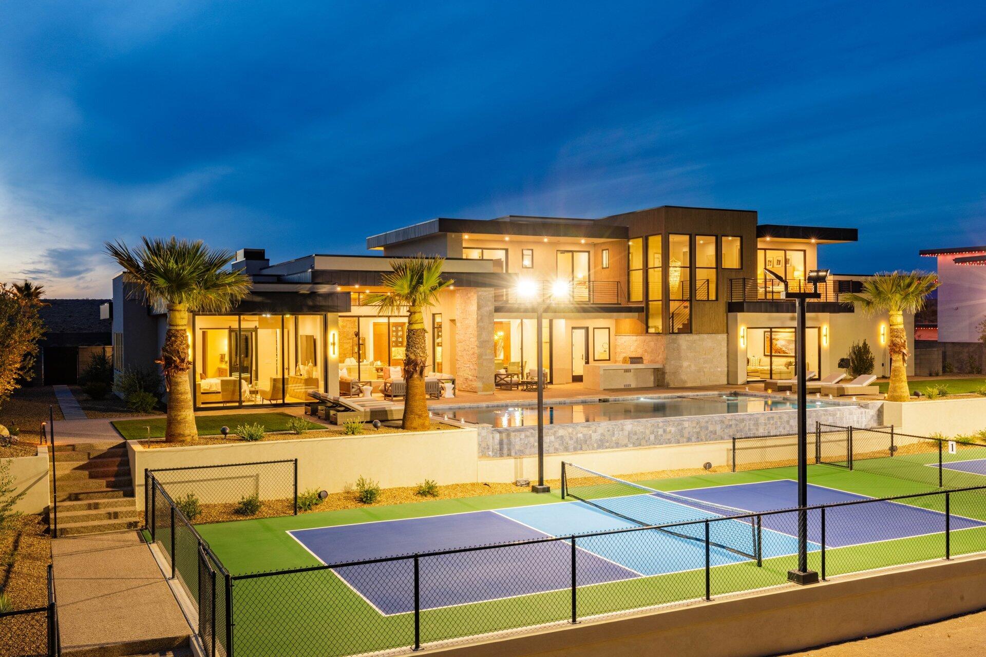 SOUTHERN SHORES - Residential