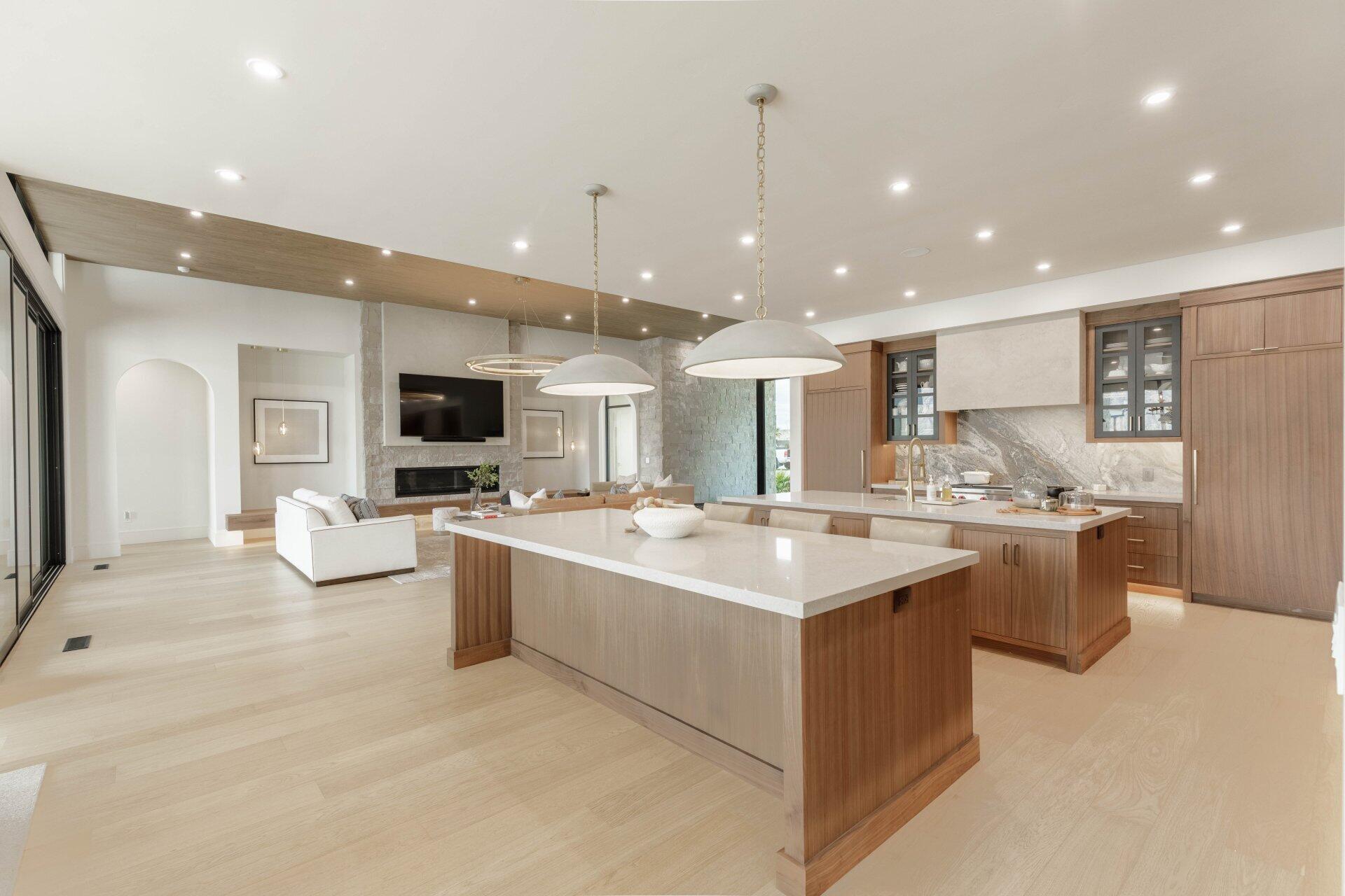 SOUTHERN SHORES - Residential