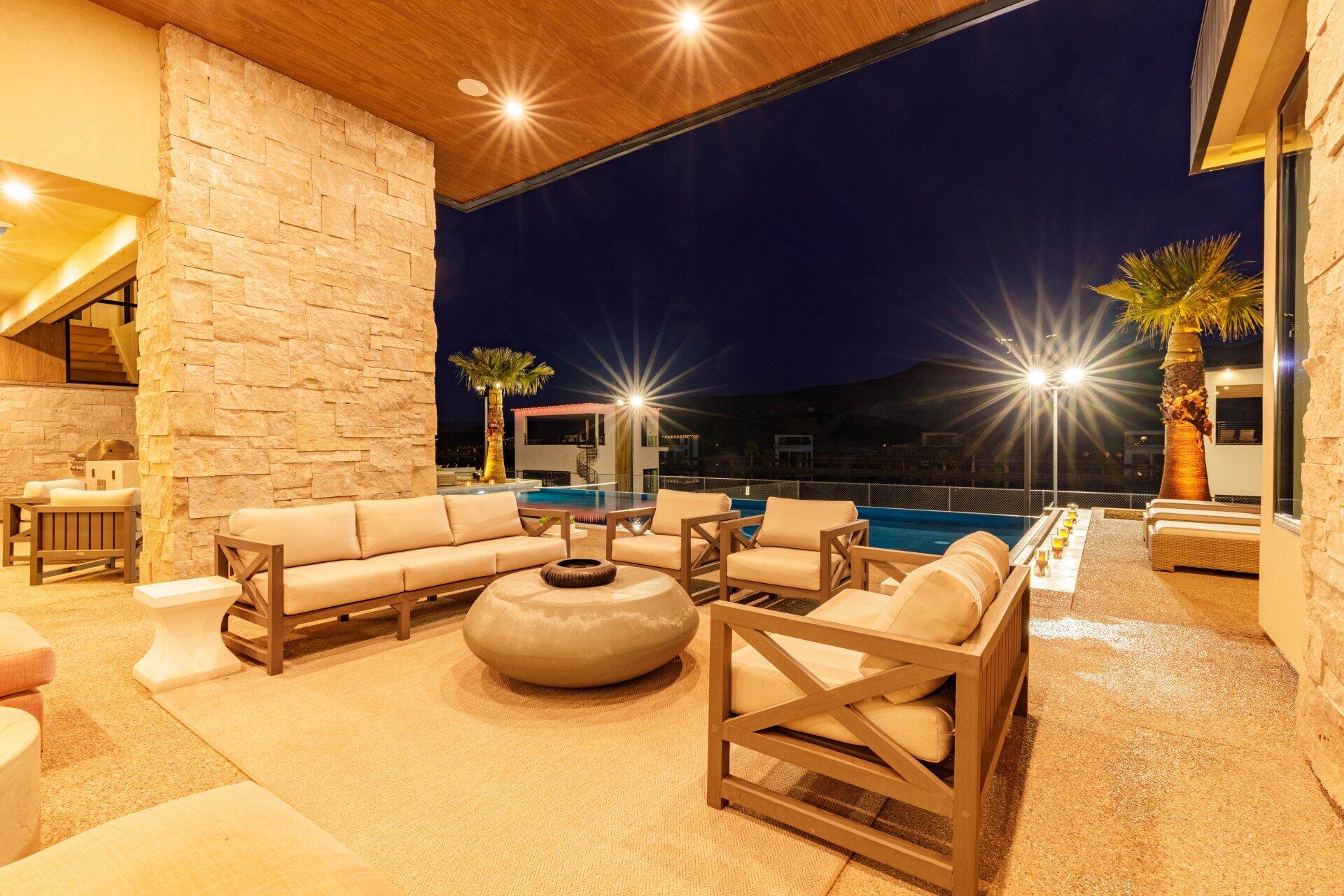 SOUTHERN SHORES - Residential