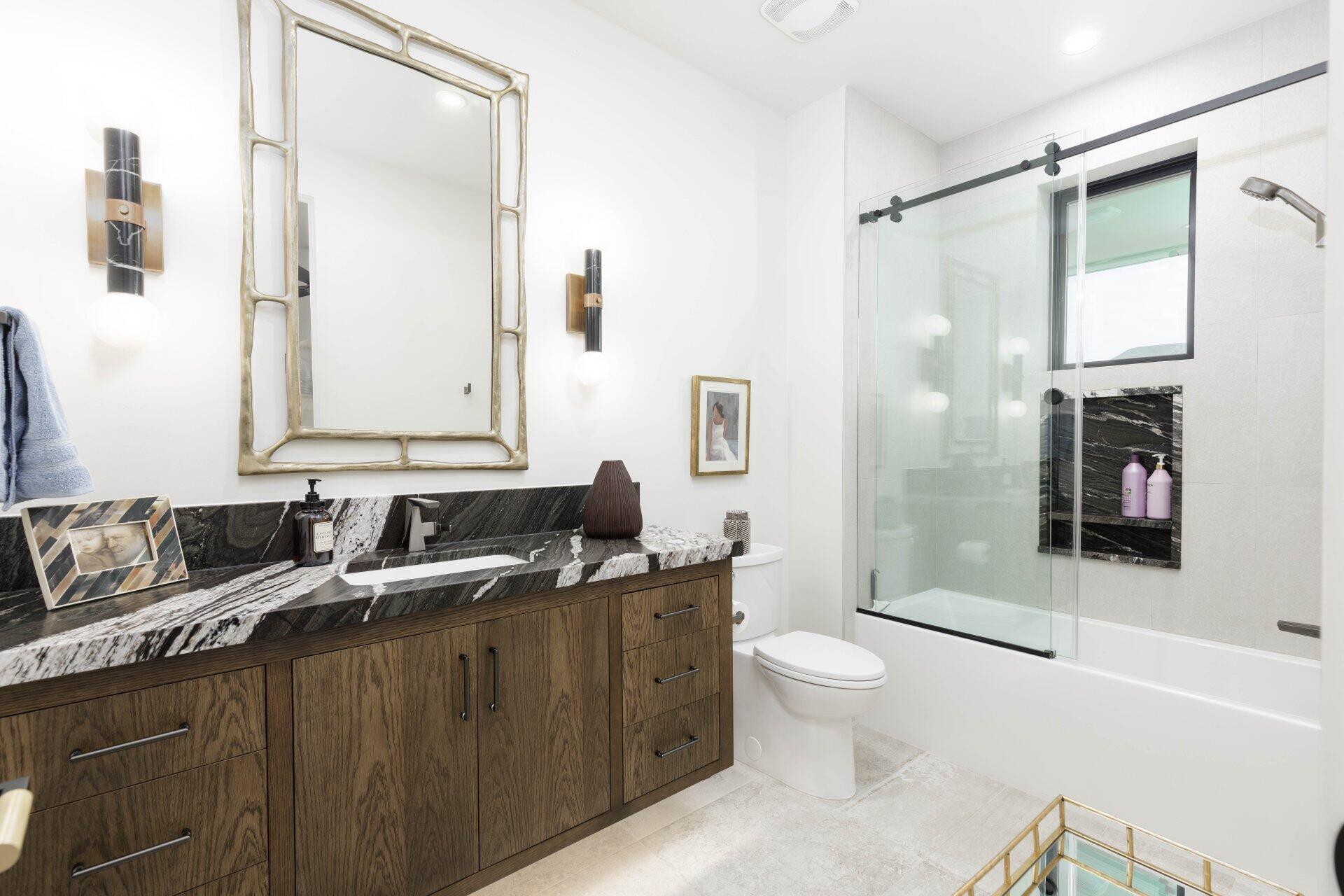 SOUTHERN SHORES - Residential