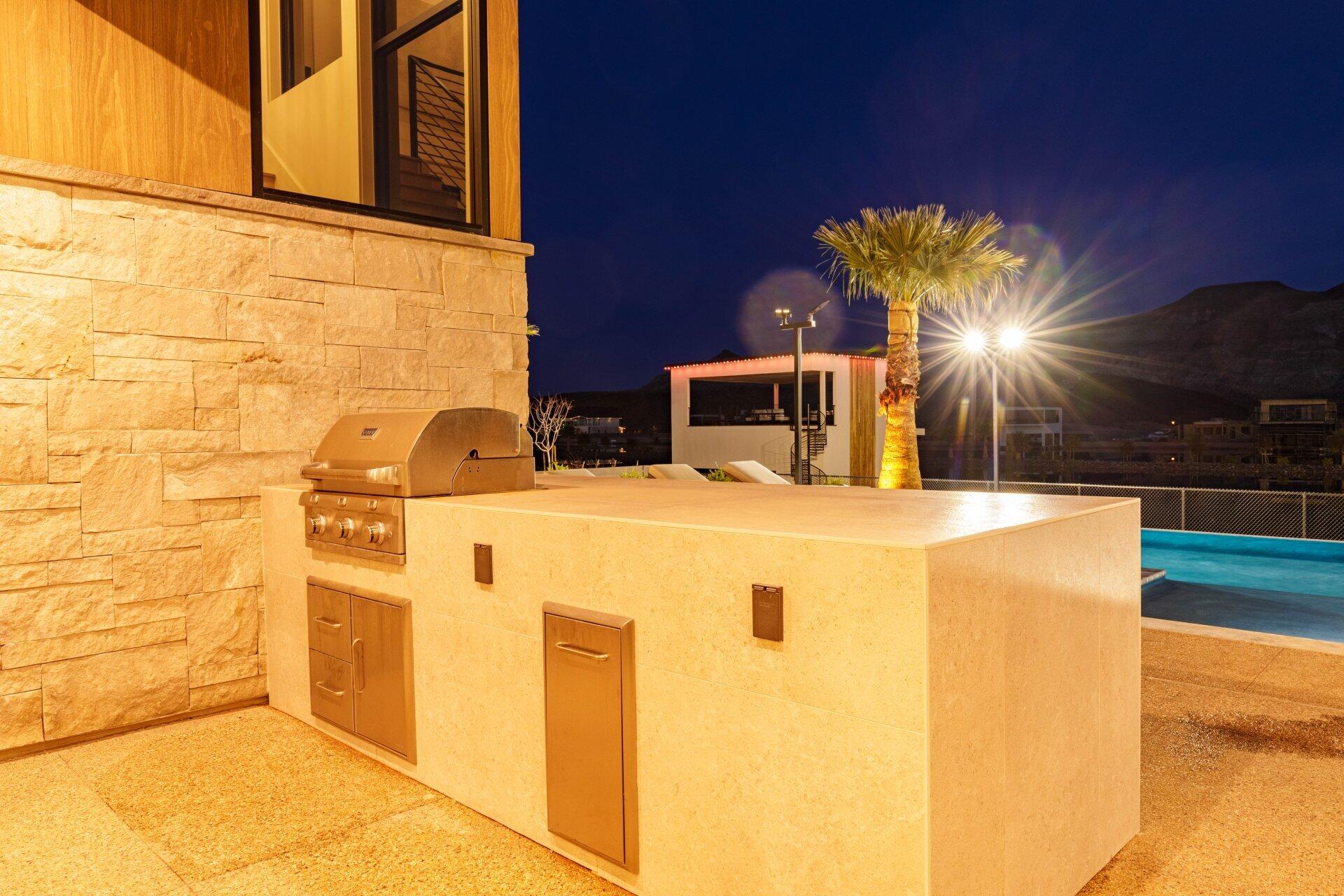 SOUTHERN SHORES - Residential