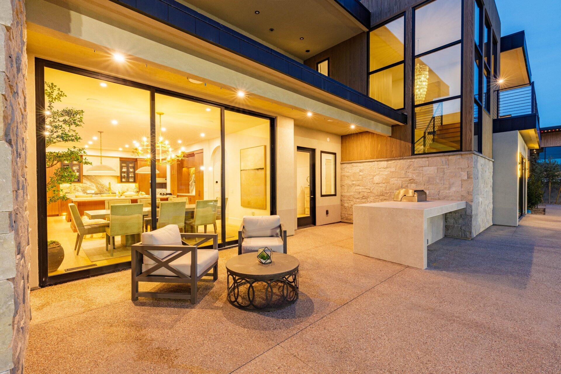 SOUTHERN SHORES - Residential