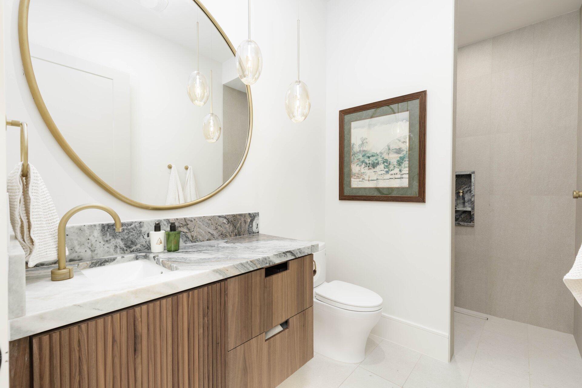 SOUTHERN SHORES - Residential