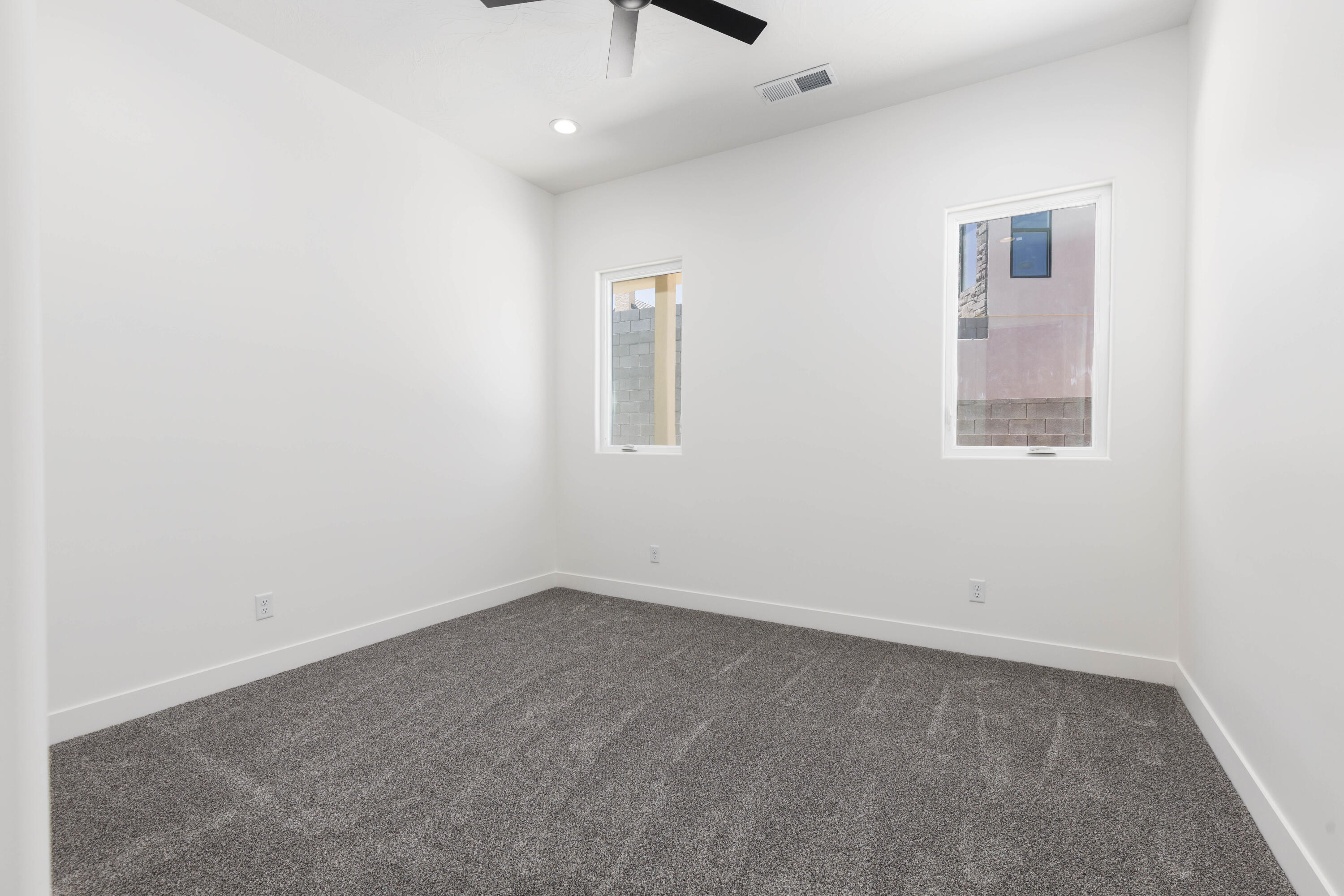 MOUNTAIN VIEW ESTATES - Residential