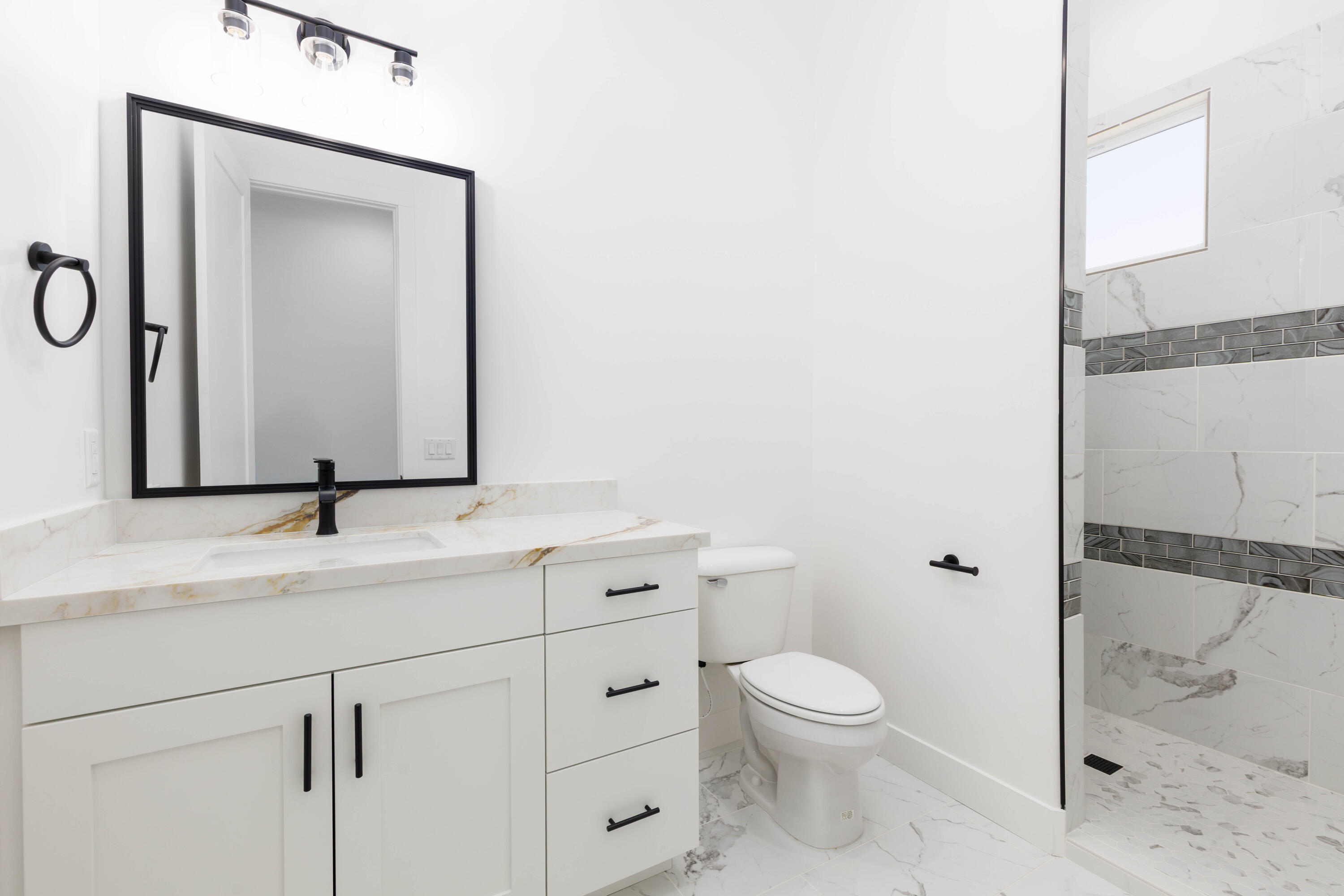 MOUNTAIN VIEW ESTATES - Residential