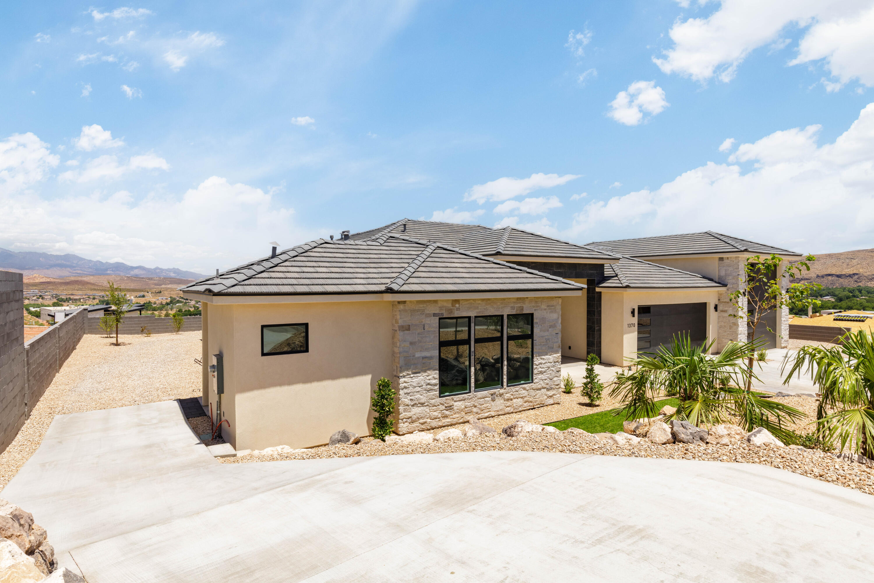 MOUNTAIN VIEW ESTATES - Residential