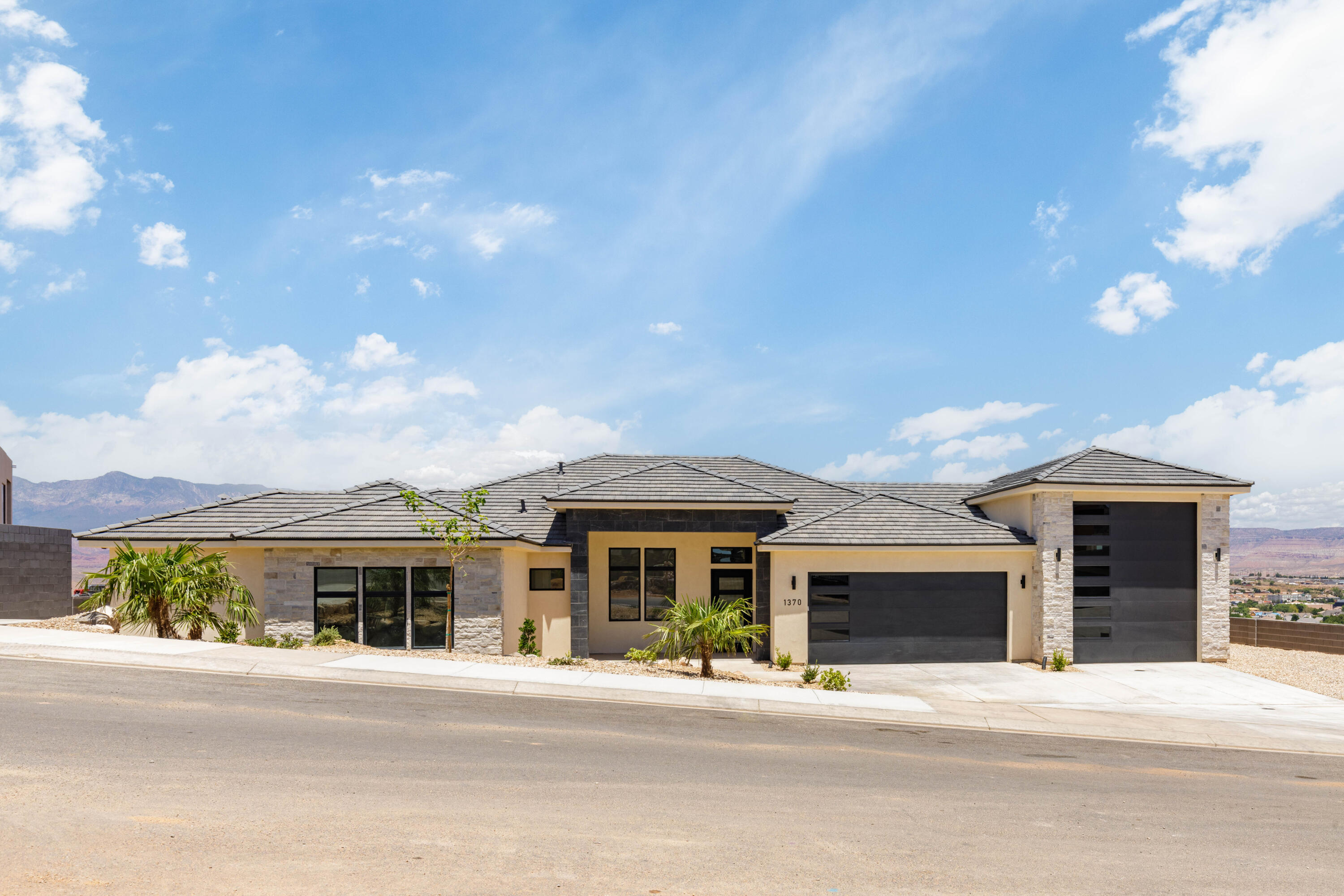 MOUNTAIN VIEW ESTATES - Residential
