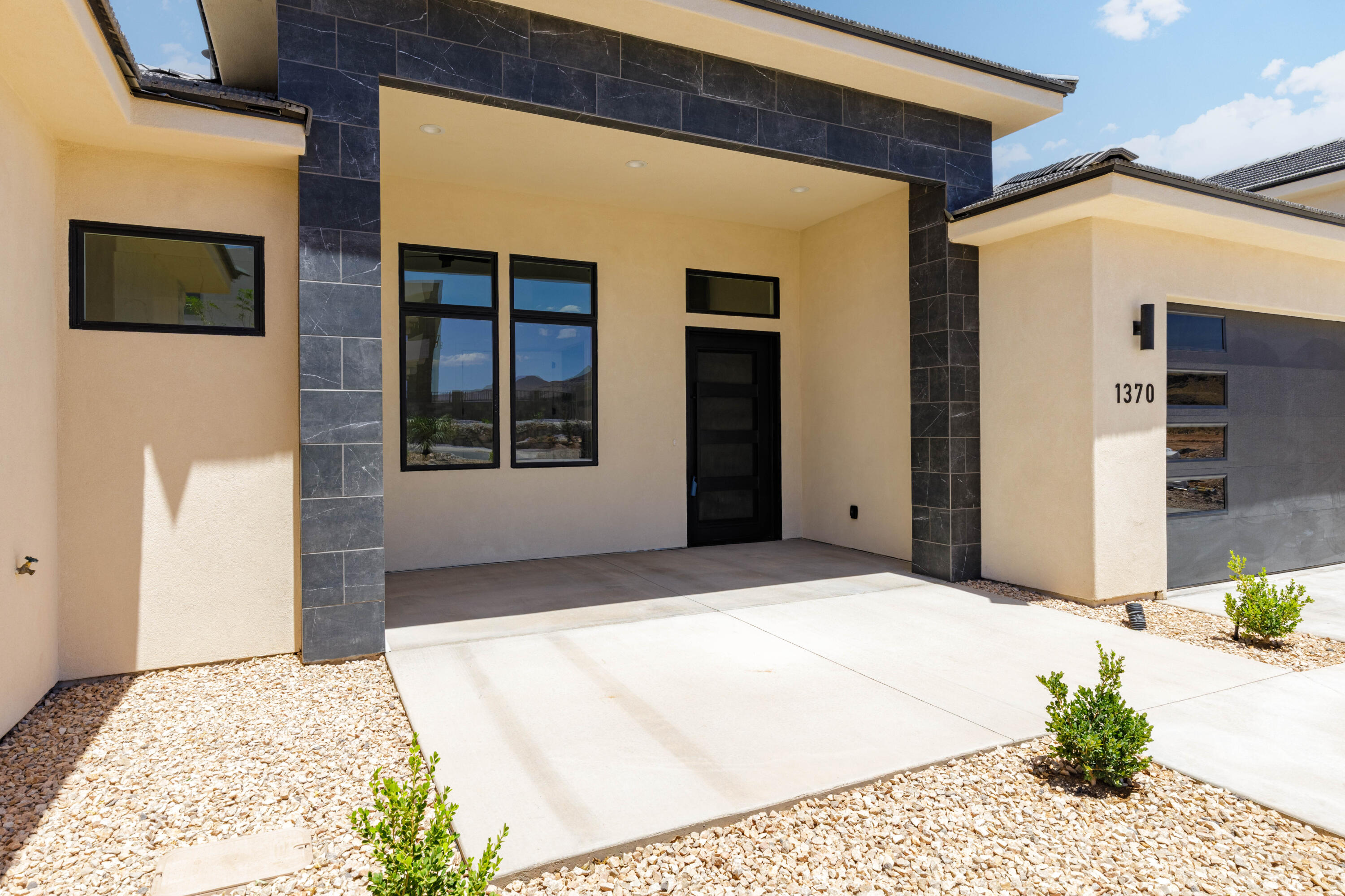 MOUNTAIN VIEW ESTATES - Residential