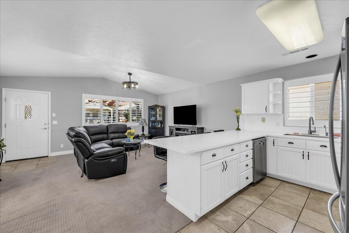 CANYON COVE LEISURE HOME COMMUNITY - Residential