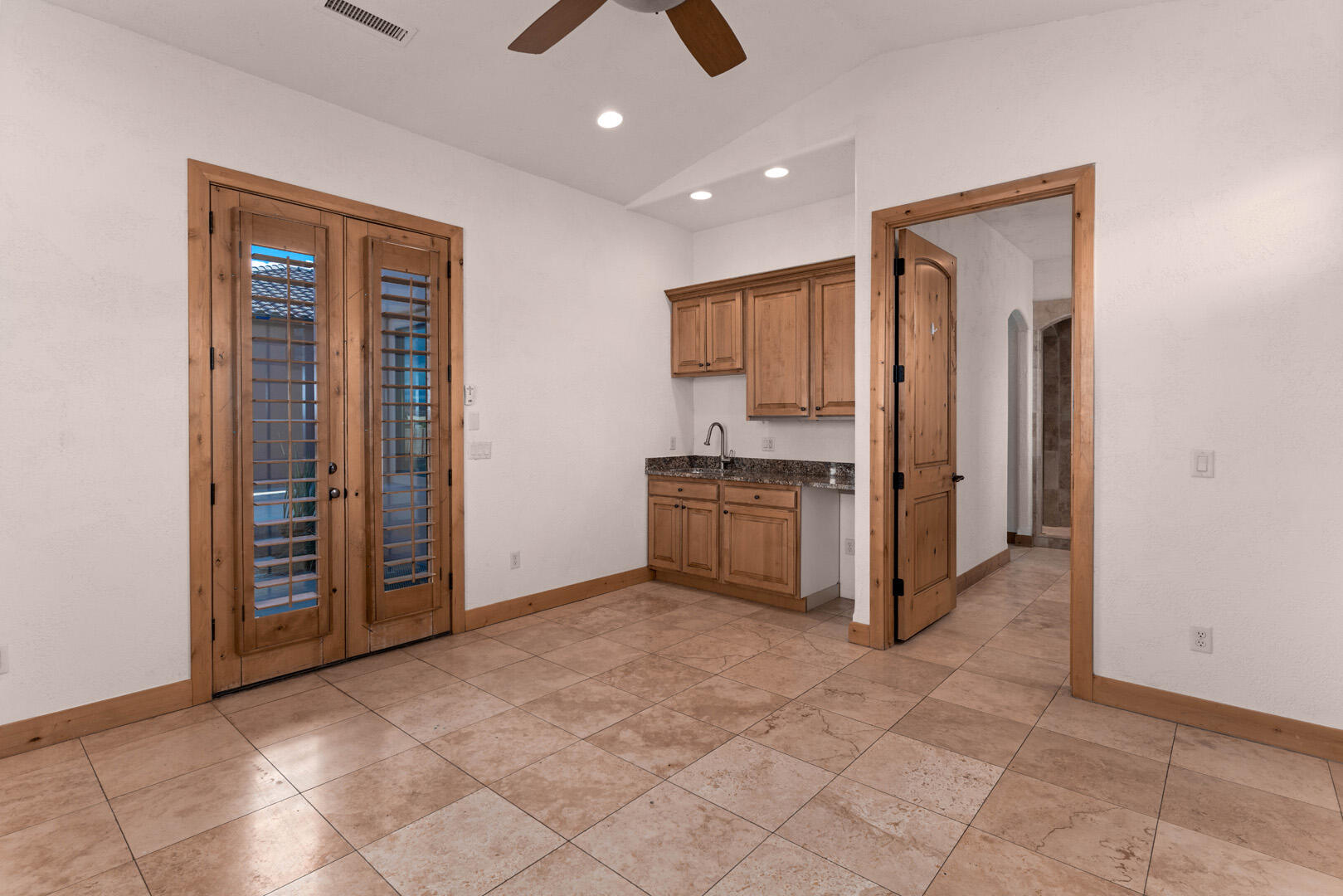 STONE CLIFF - Residential