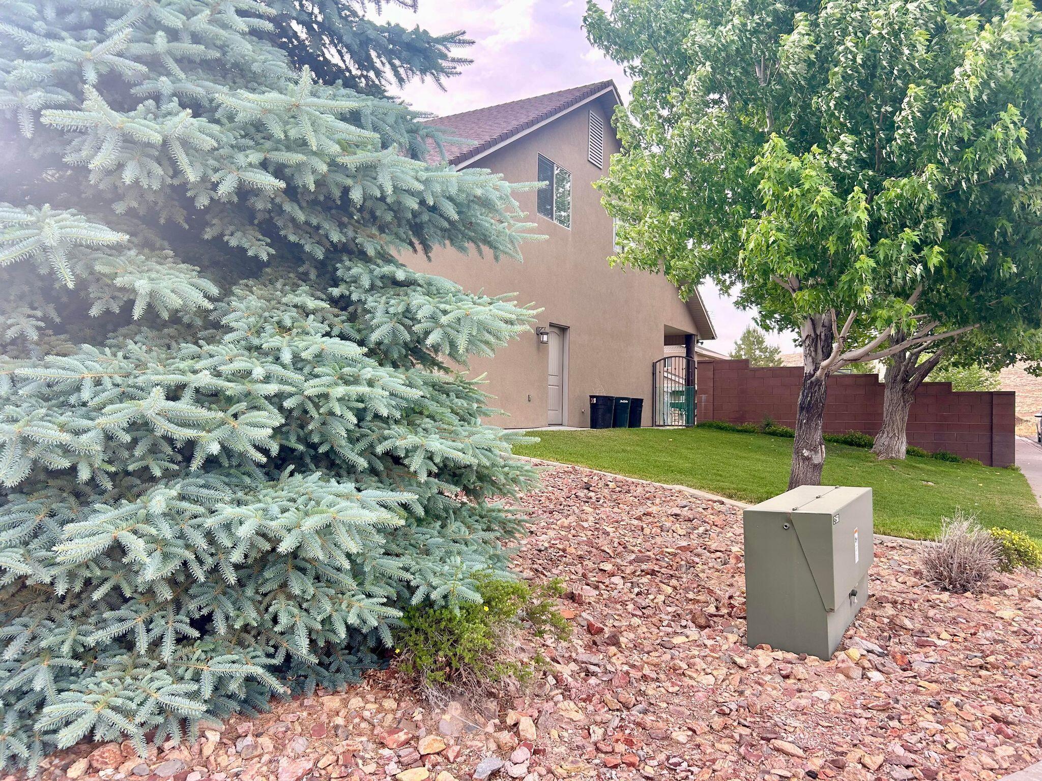 NORTH HILL ESTATES - Residential