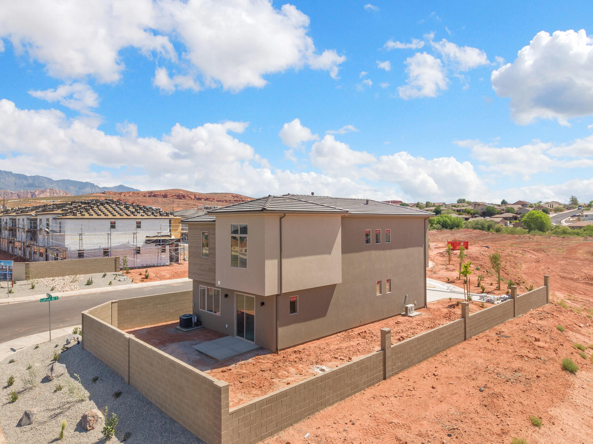 MANGATA TOWNHOMES - Residential