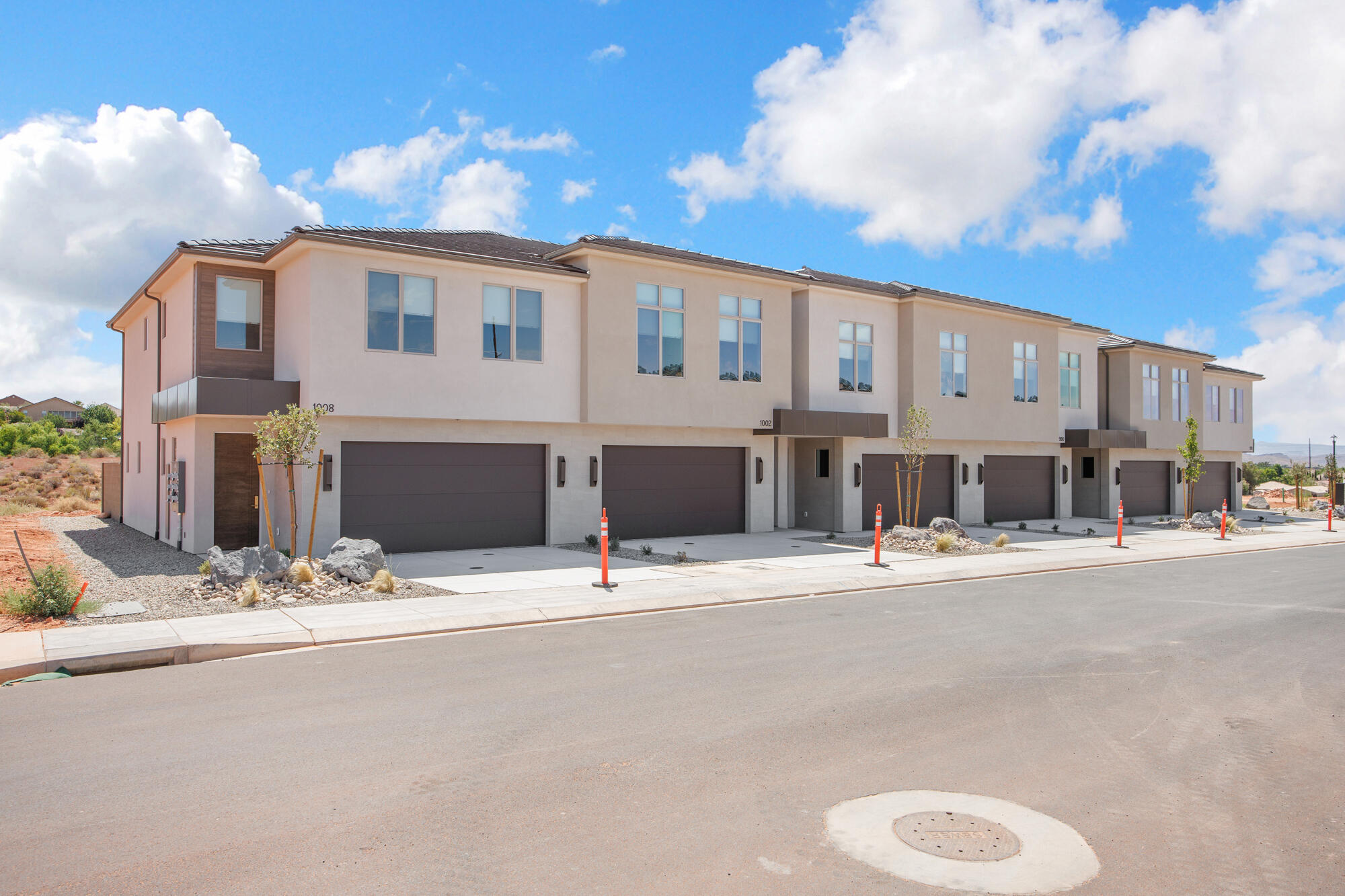 MANGATA TOWNHOMES - Residential