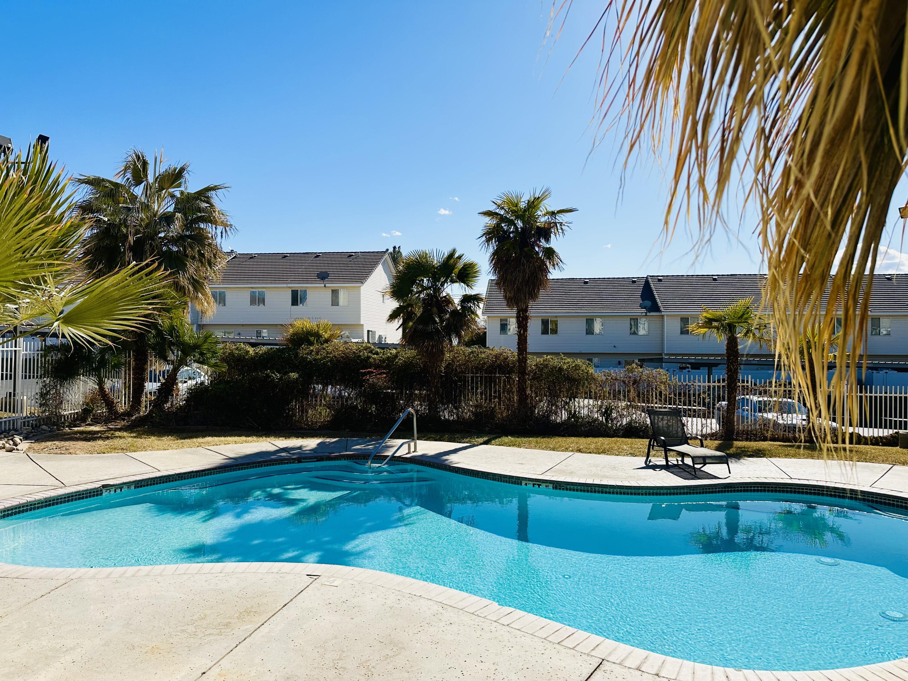 LEXINGTON HILLS TOWNHOMES - Residential