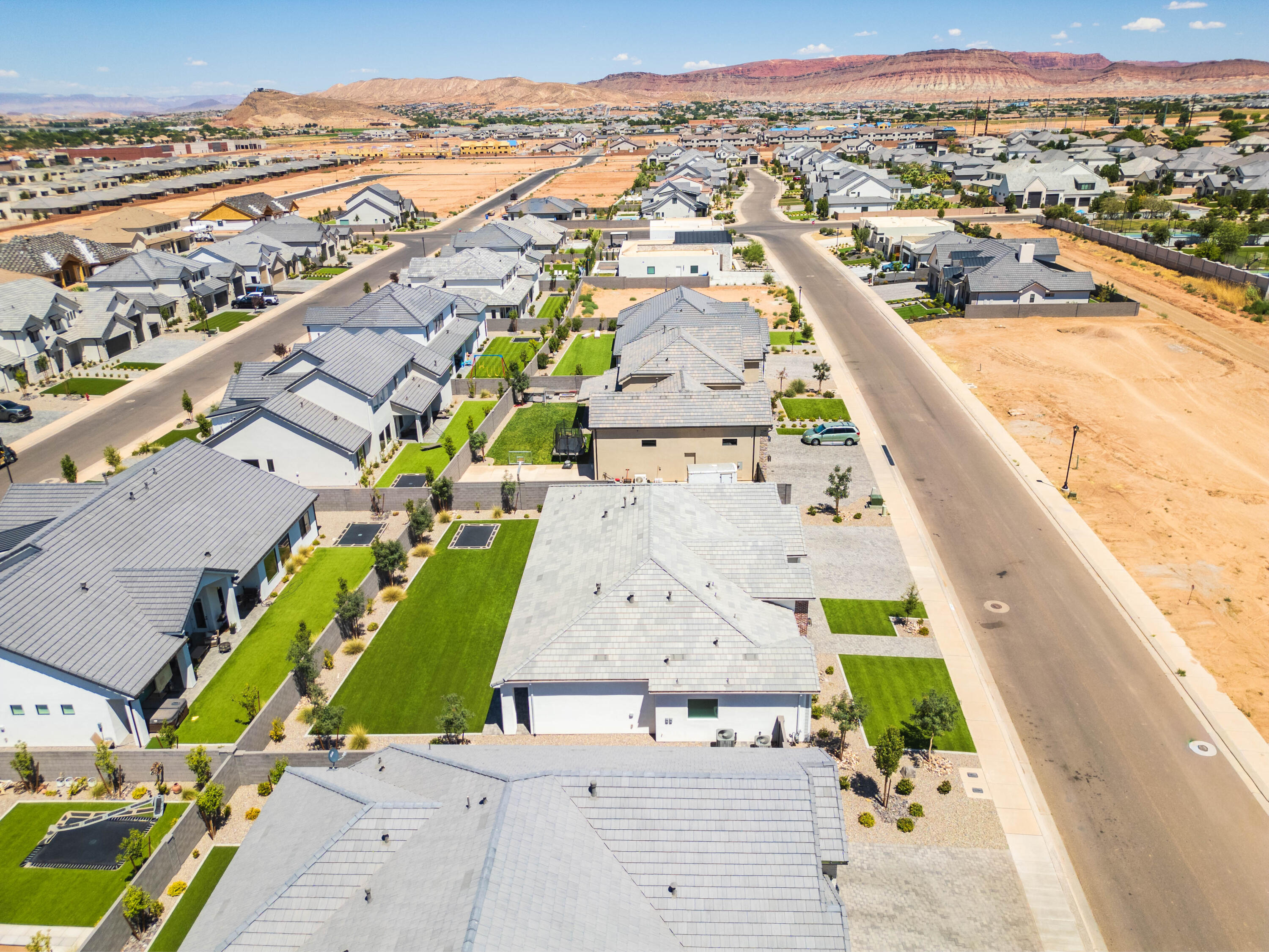 MOORLAND PARK - Residential