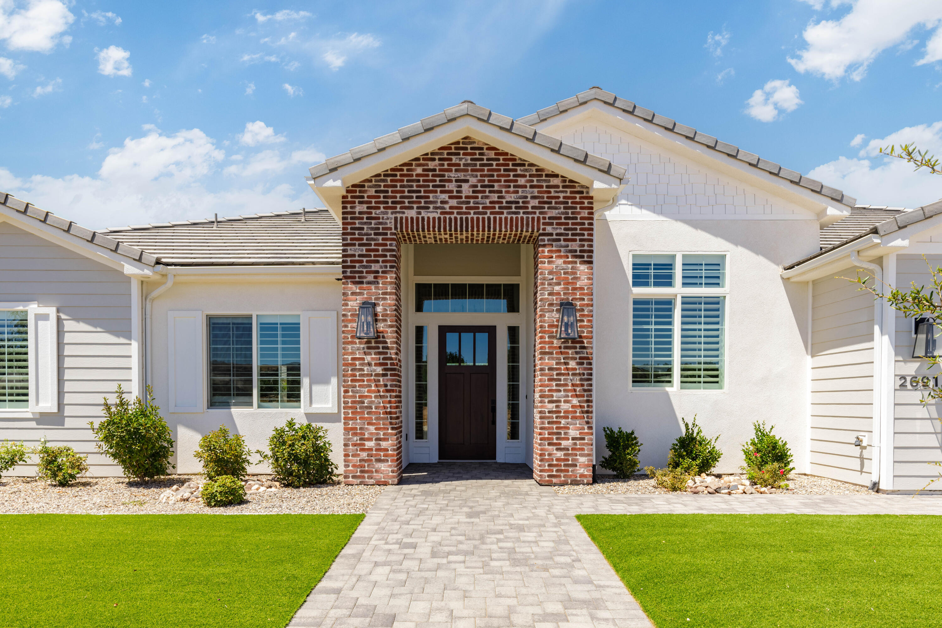 MOORLAND PARK - Residential