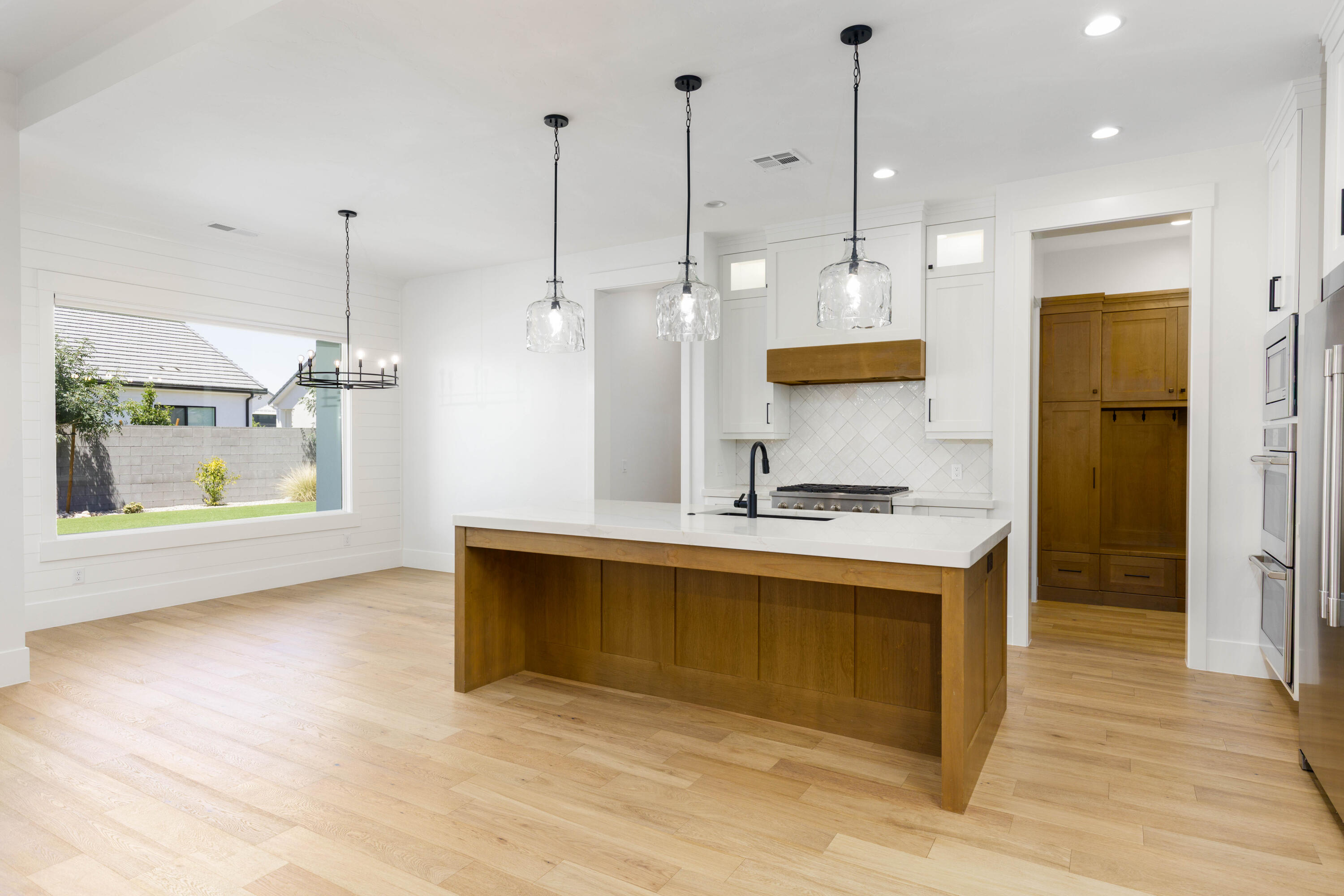 MOORLAND PARK - Residential