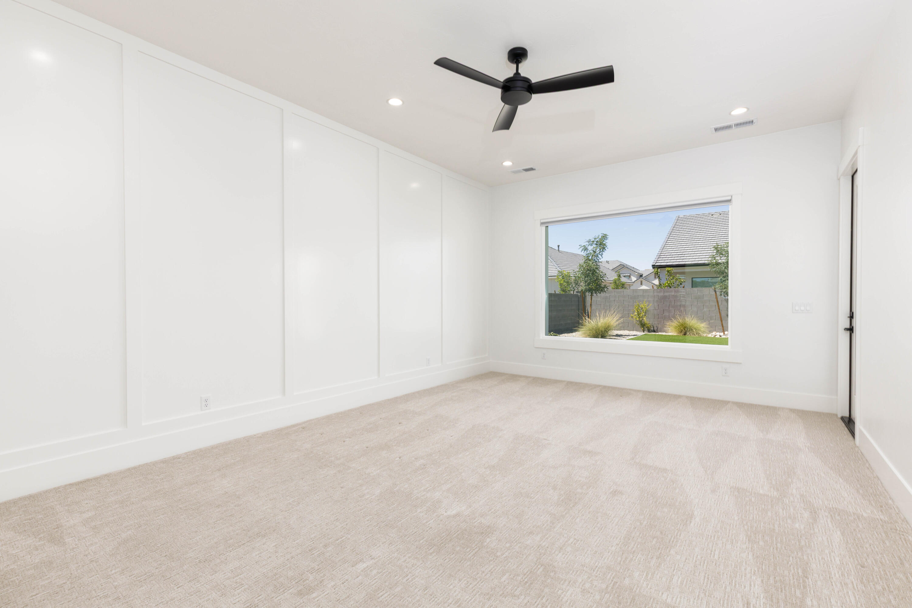 MOORLAND PARK - Residential