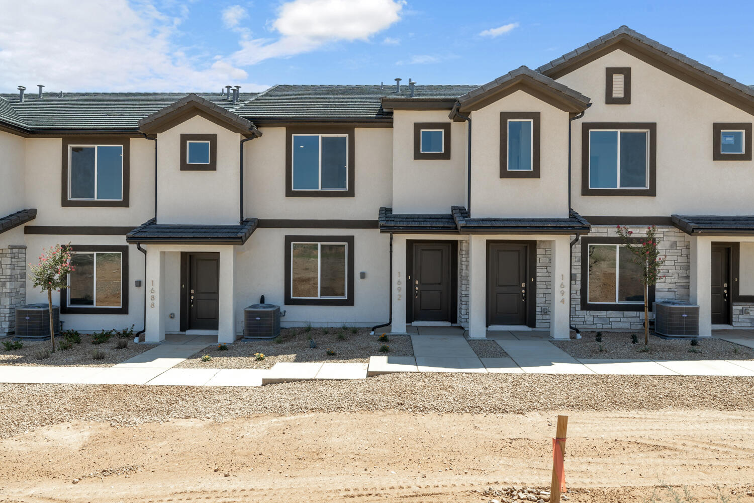 Welcome to the Dalton in desirable Long Valley! This 3 bedroom, 2 bath home is located near the amazing community, amenities which include swimming pools, hot tub, pickleball courts, playground, movie lawn, and so much more! To help buyers get into a home, D R Horton is offering amazing, preferred lender incentive rates and money towards closing costs. The home is on Dixie Power and energy efficient, saving you even more money! 
Pictures are of a model of similar floor plan, actual finishes, upgrades, or elevation may vary. Square footage is provided as a courtesy and based on building plans.  Please call/text Keri to schedule an appointment and to register guests.