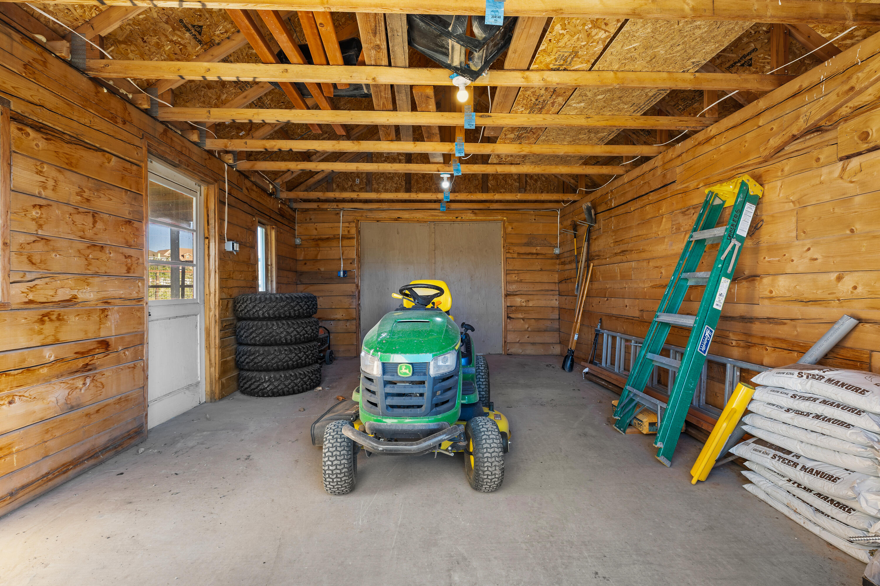 BLACKRIDGE RANCHES - Residential