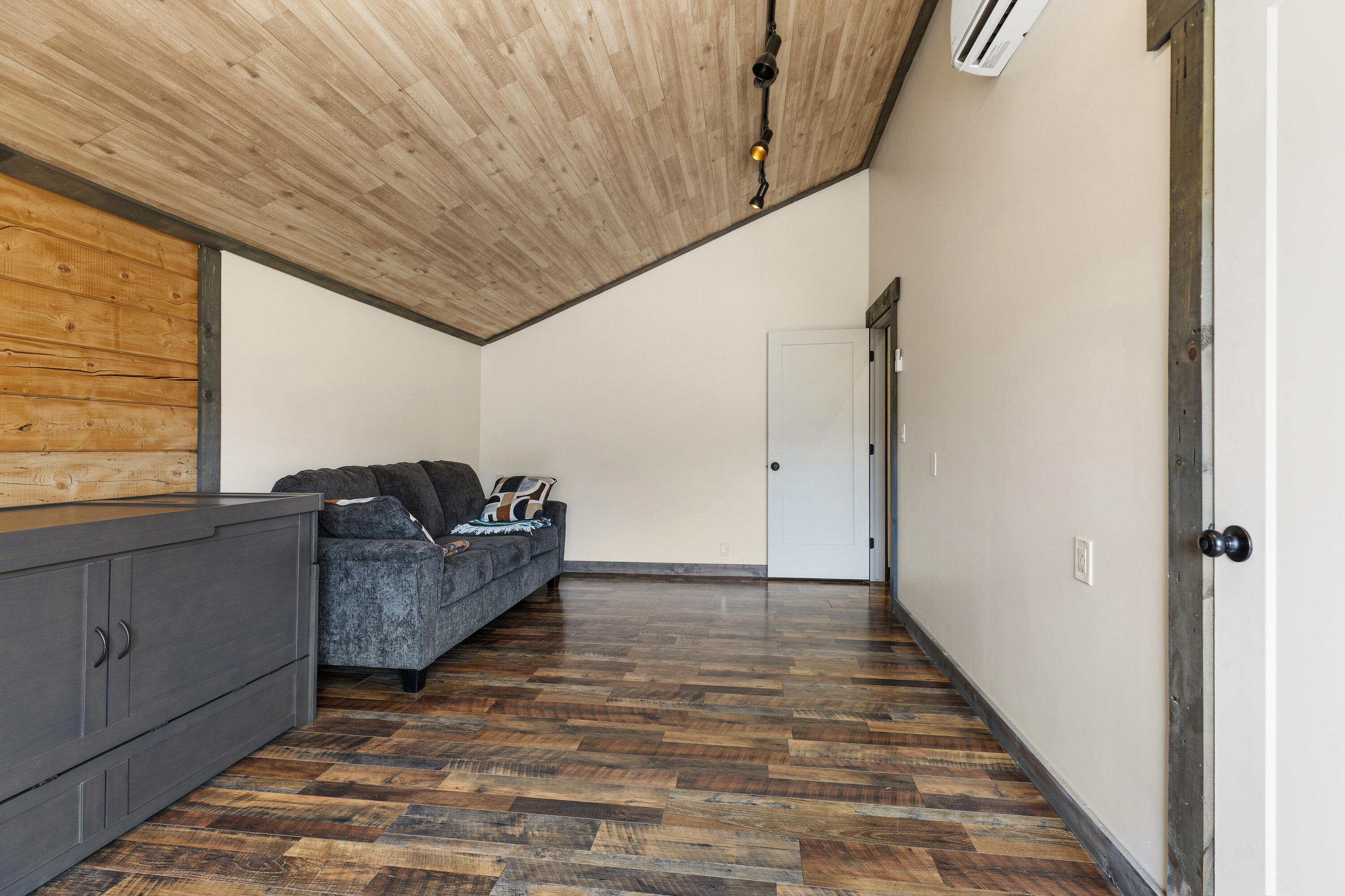 BLACKRIDGE RANCHES - Residential