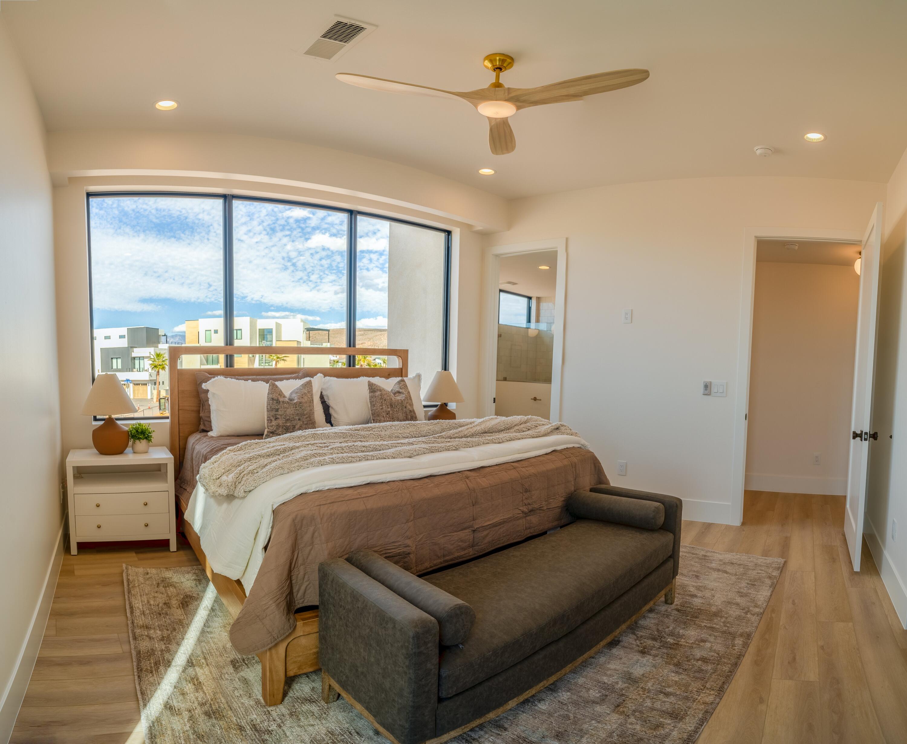 DESERT COLOR SHORES WATERS EDGE - Residential