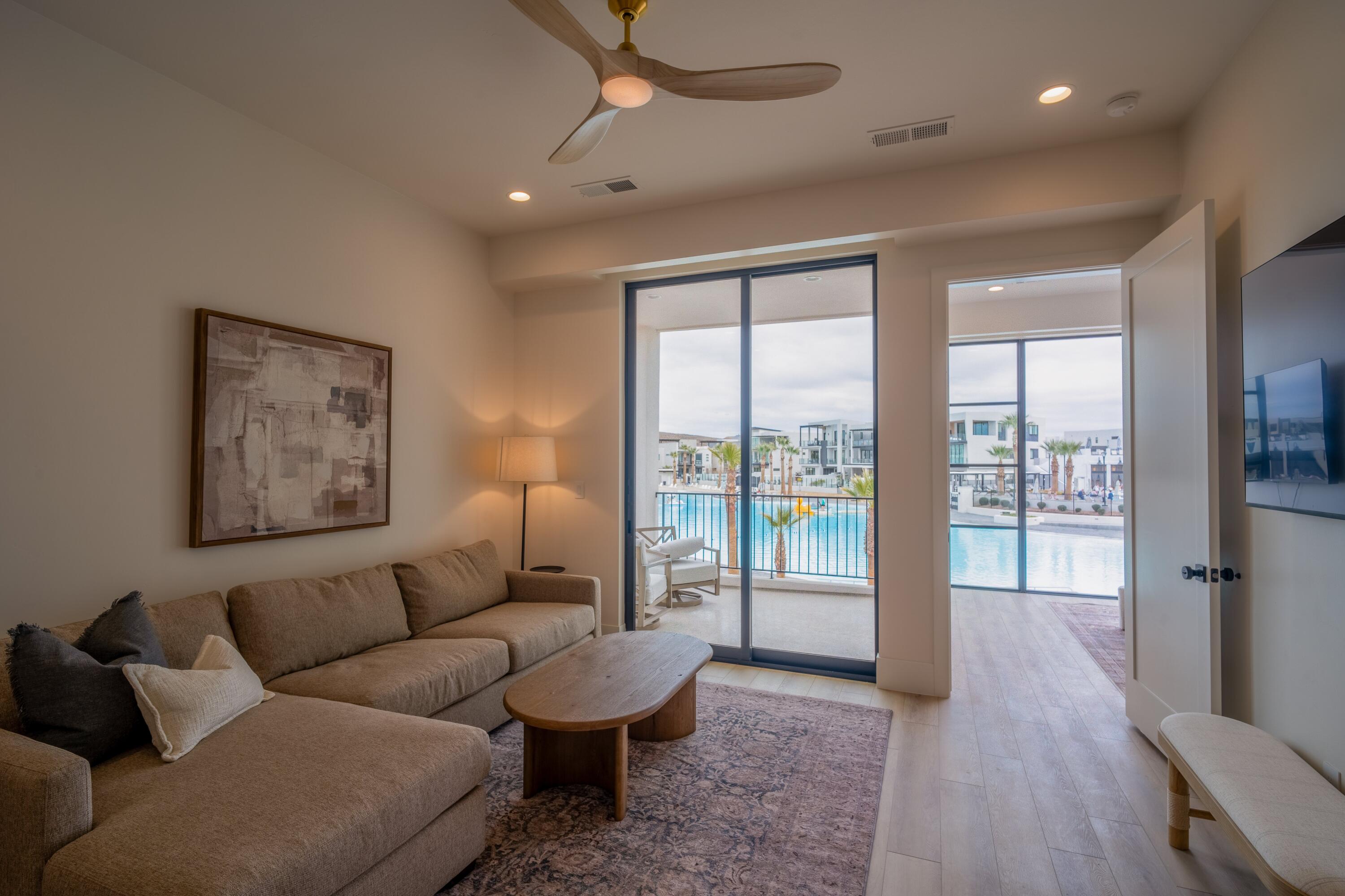 DESERT COLOR SHORES WATERS EDGE - Residential