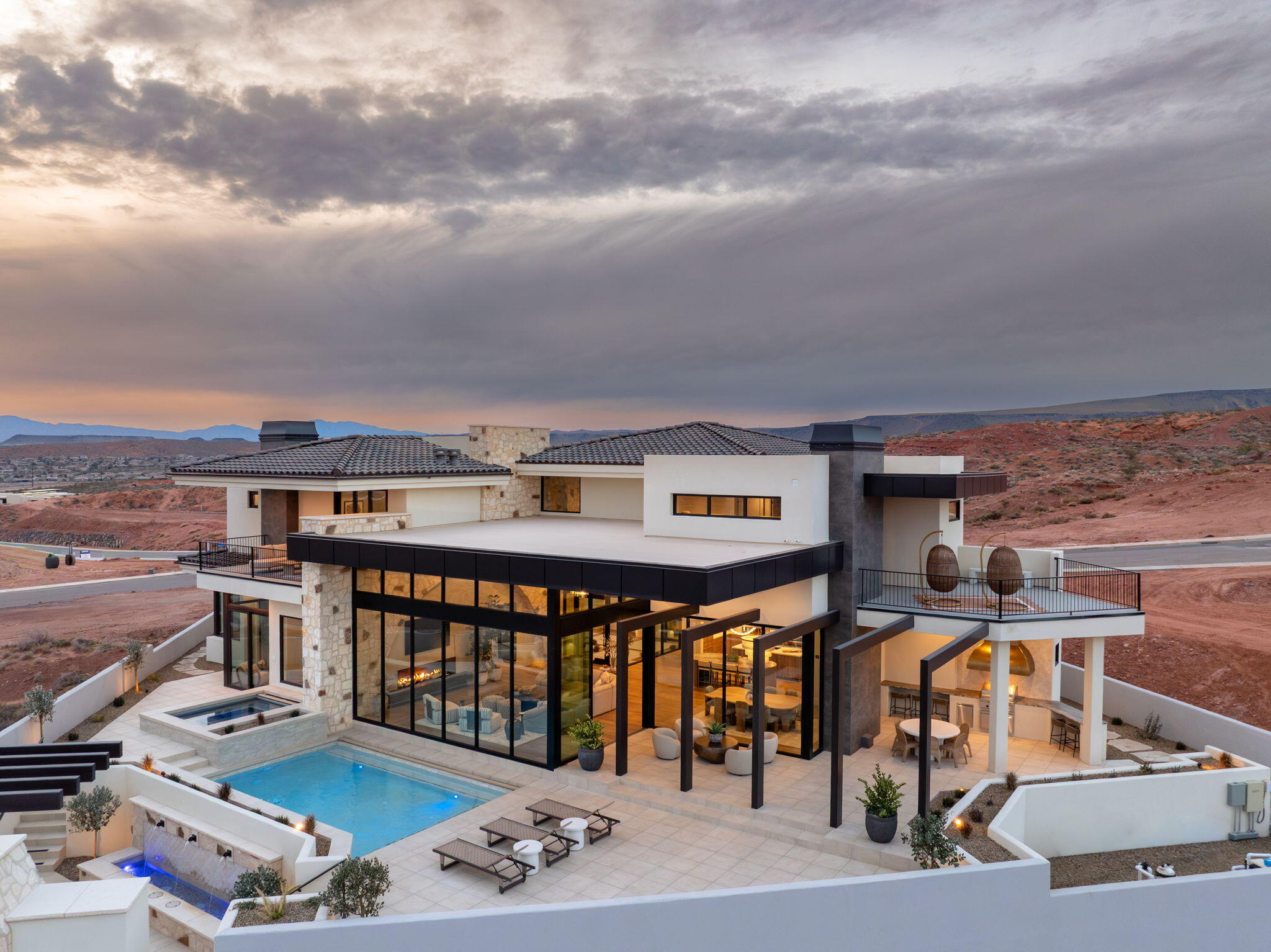 SOLENTE VILLAGE - Residential