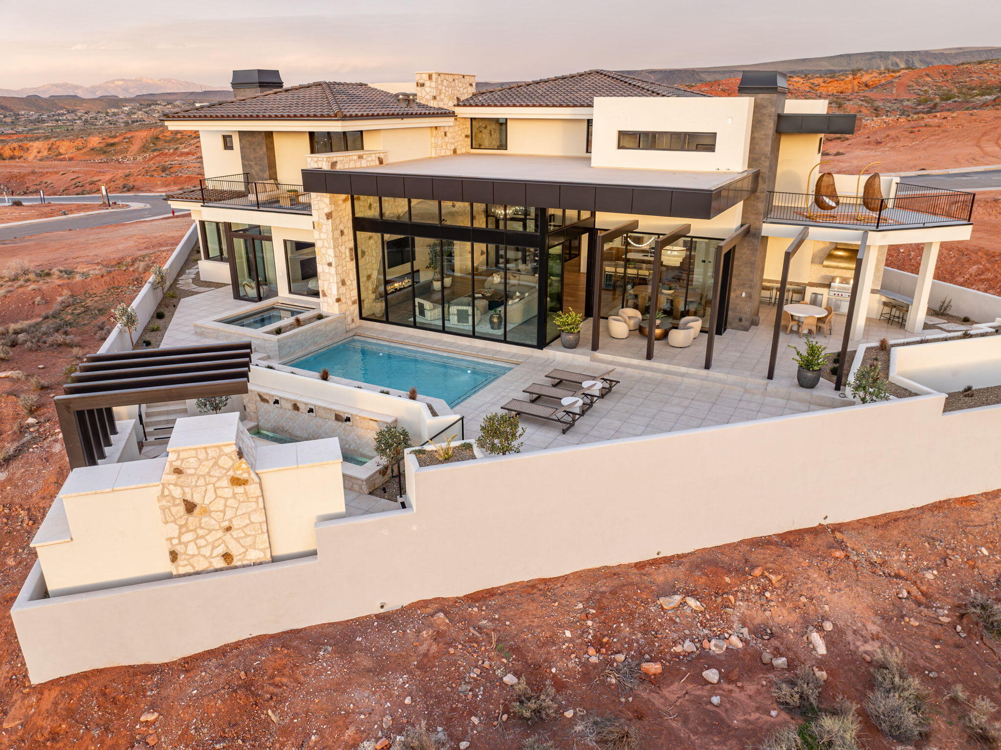 SOLENTE VILLAGE - Residential
