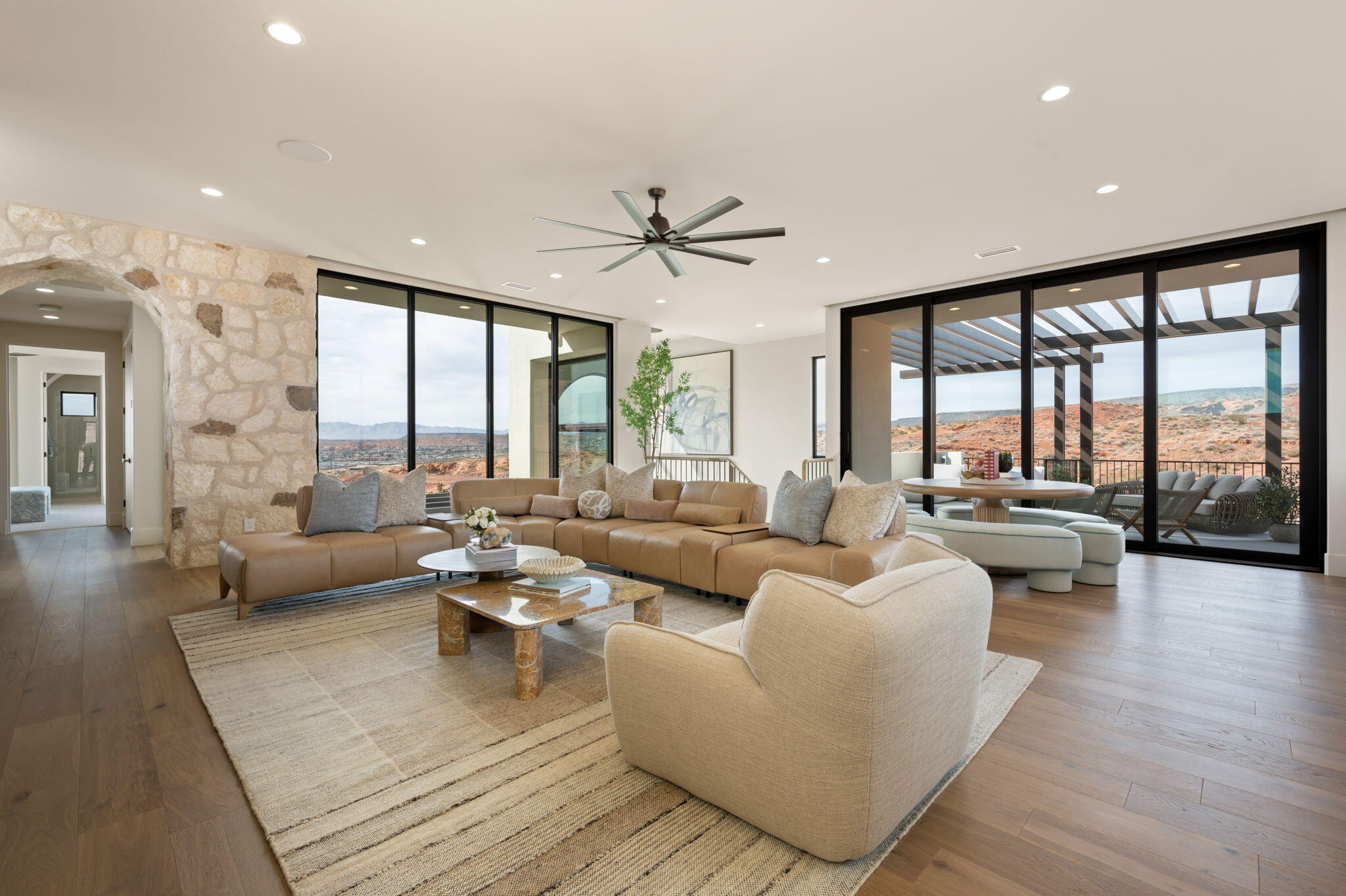 SOLENTE VILLAGE - Residential